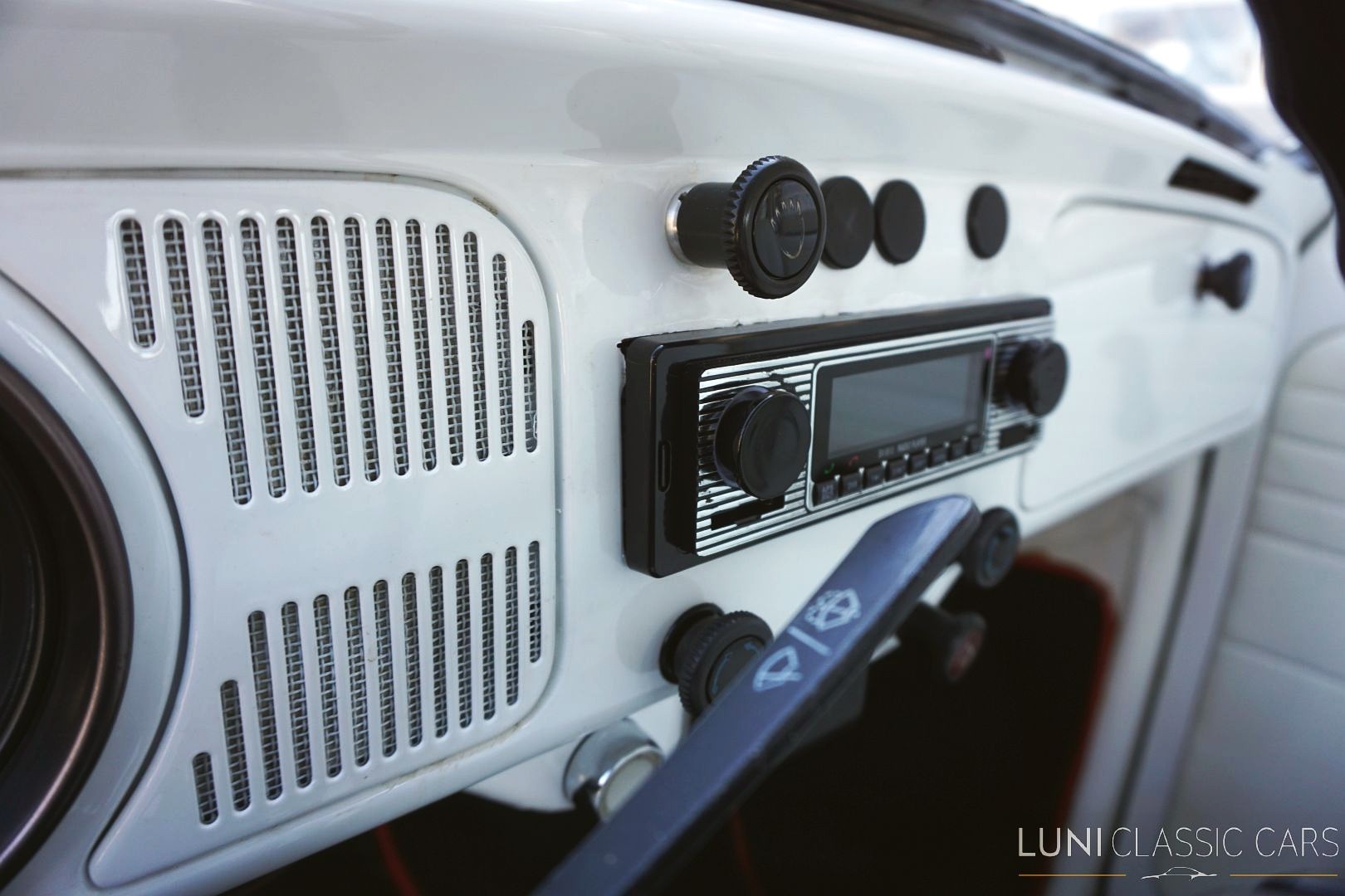 VW Käfer 1300-image-17