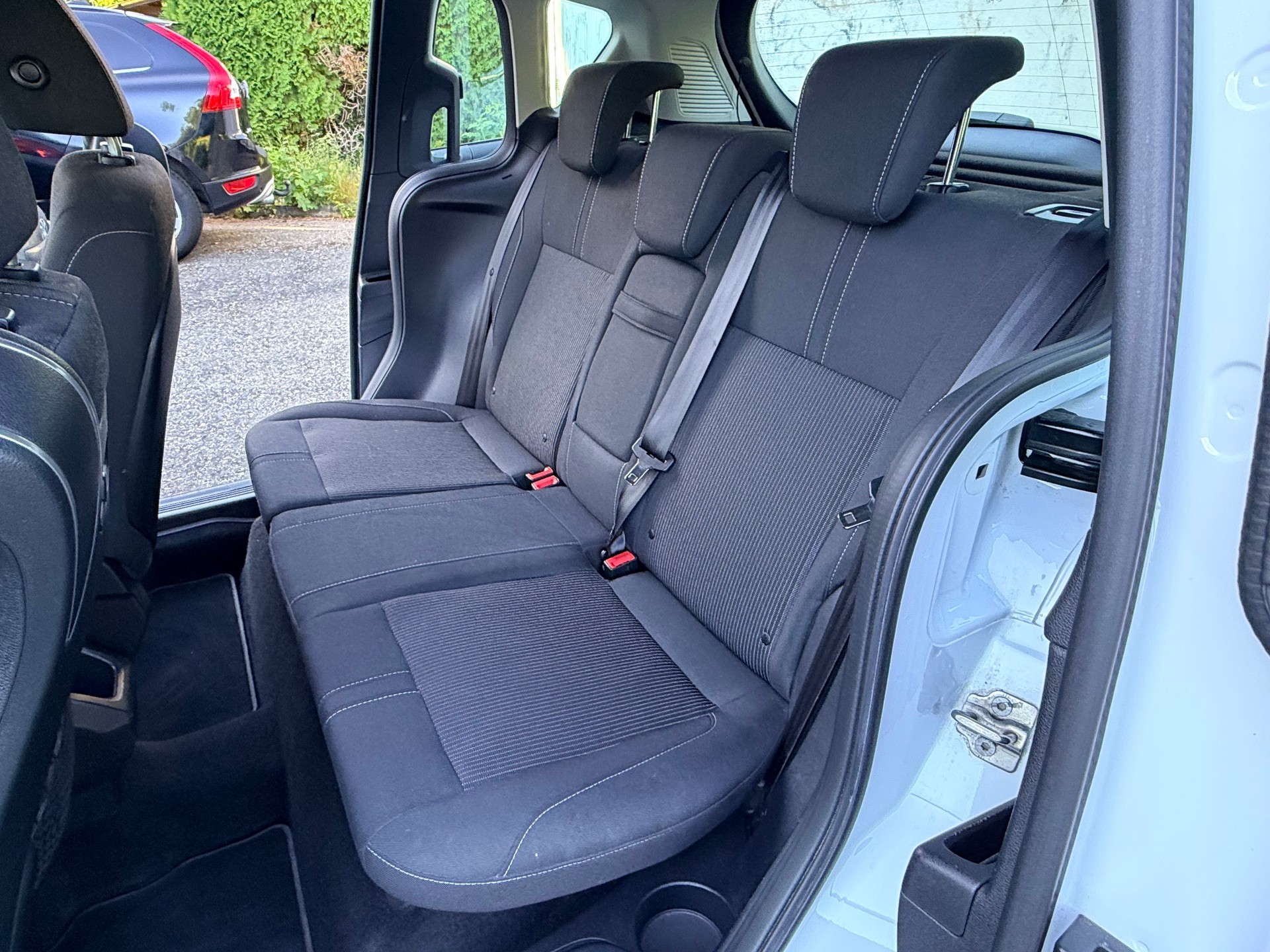 FORD B-Max 1.6 Ti-VCT TitaniumX PowerShift-image-21