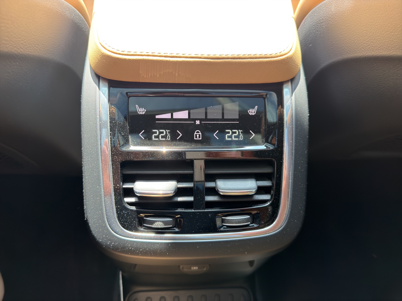 Image VOLVO XC90 XC90 T8 eAWD PluginHybrid Ultimate Bright Geartronic