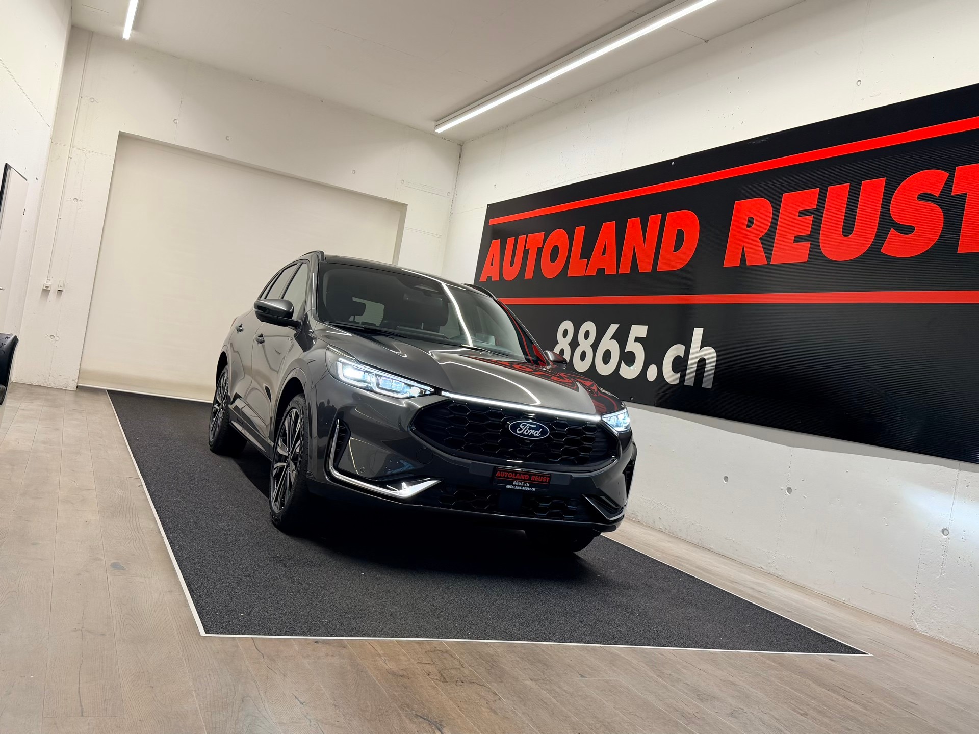 FORD Kuga 2.5 FHEV ST-Line X 4WD