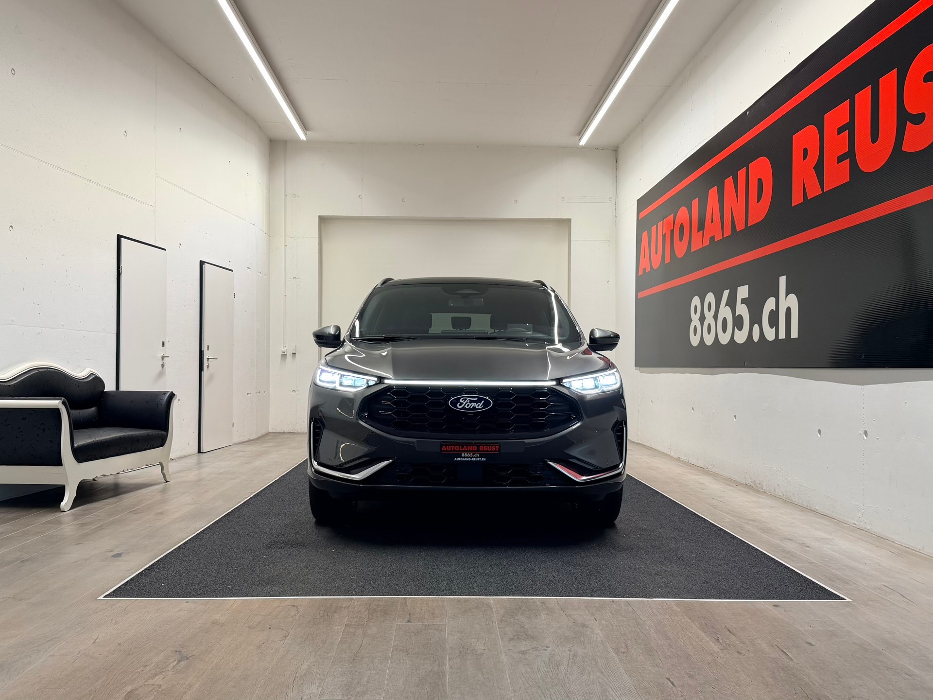 FORD Kuga 2.5 FHEV ST-Line X 4WD-showroom-element-1