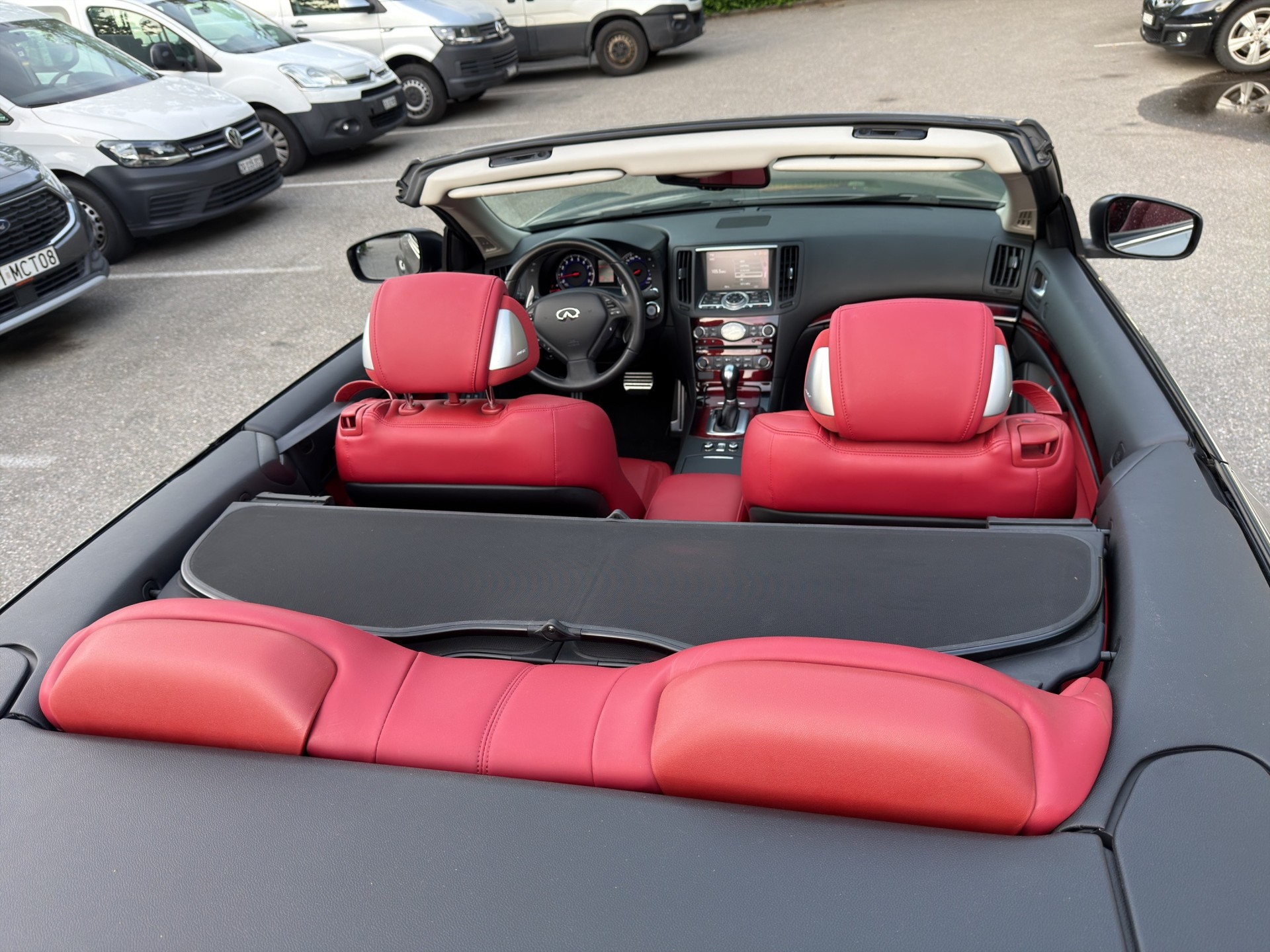 INFINITI G37 Cabrio GT Premium Automatic-image-9