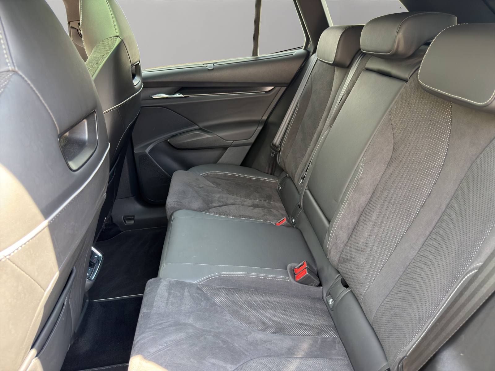 SKODA Enyaq iV 80 SportLine-image-15