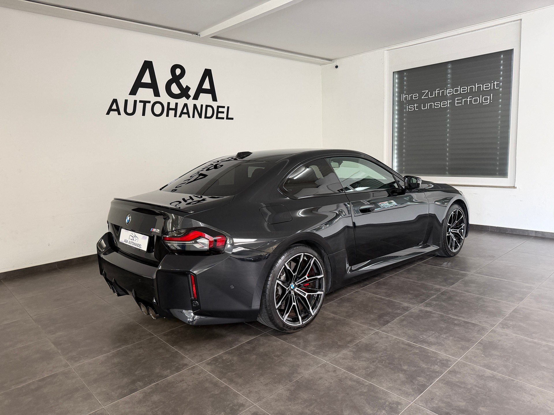 BMW M2 Steptronic-image-3