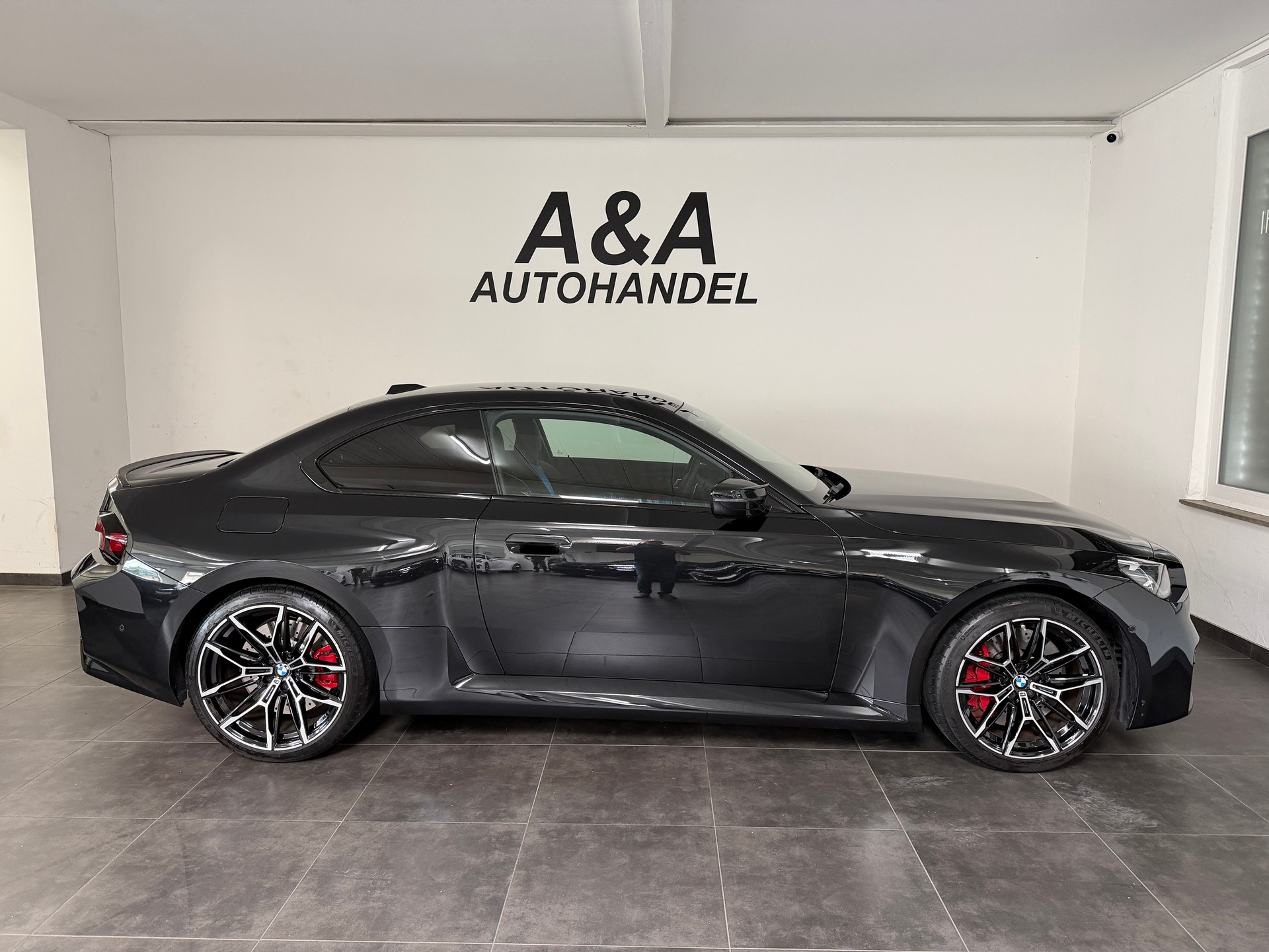 BMW M2 Steptronic-image-2