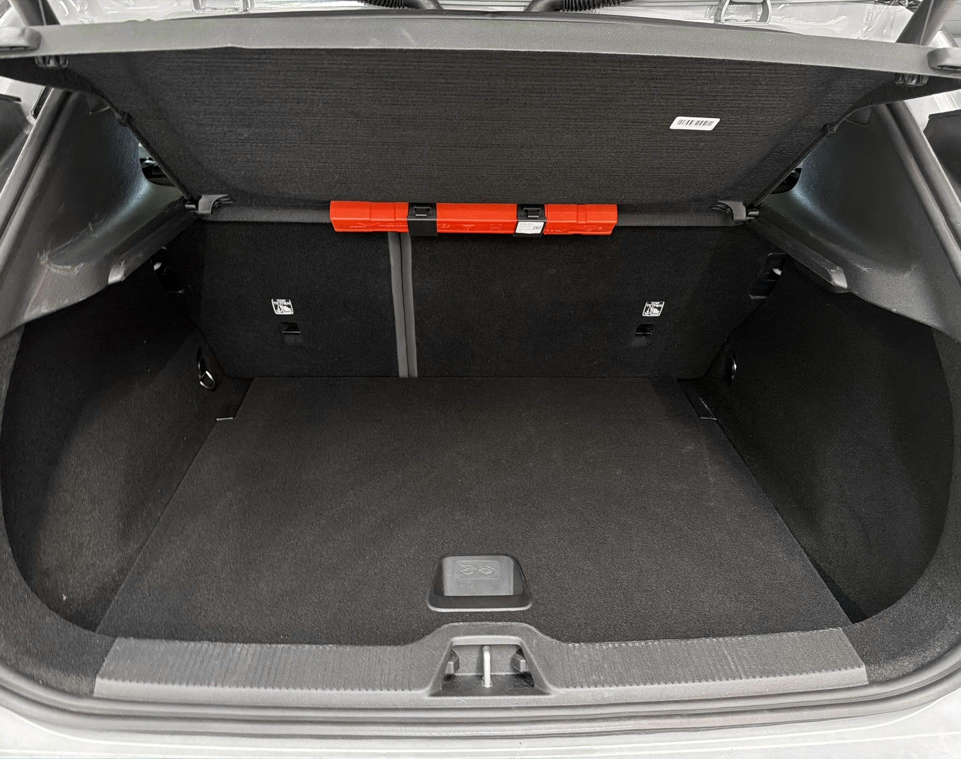 VOLVO EX 30 E60 Ultra-image-5