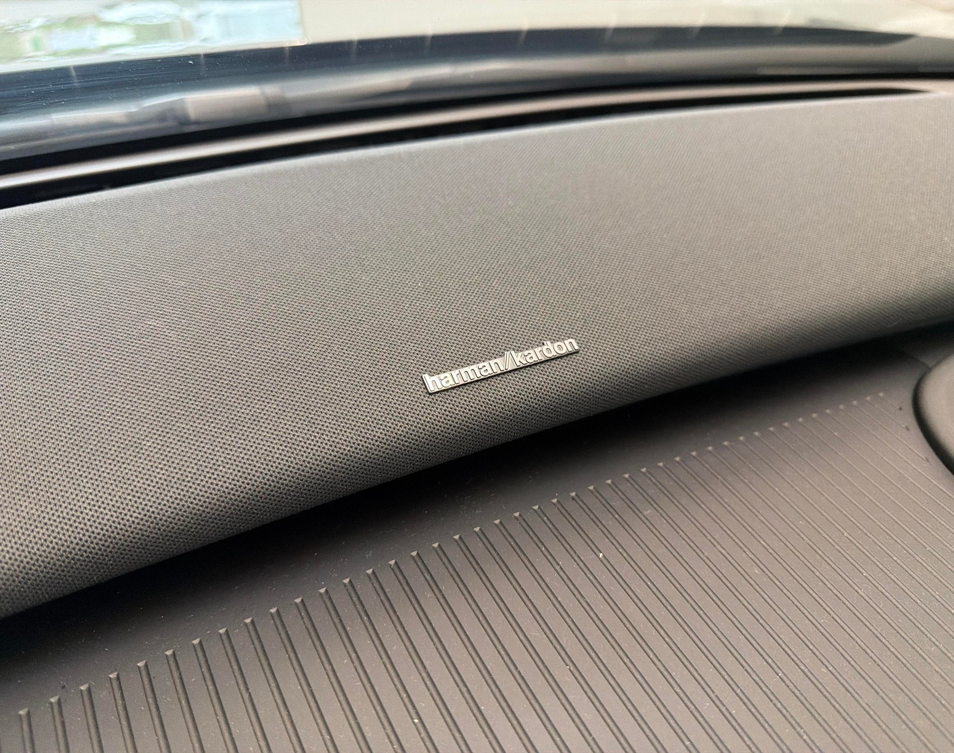 VOLVO EX 30 E60 Ultra-image-15