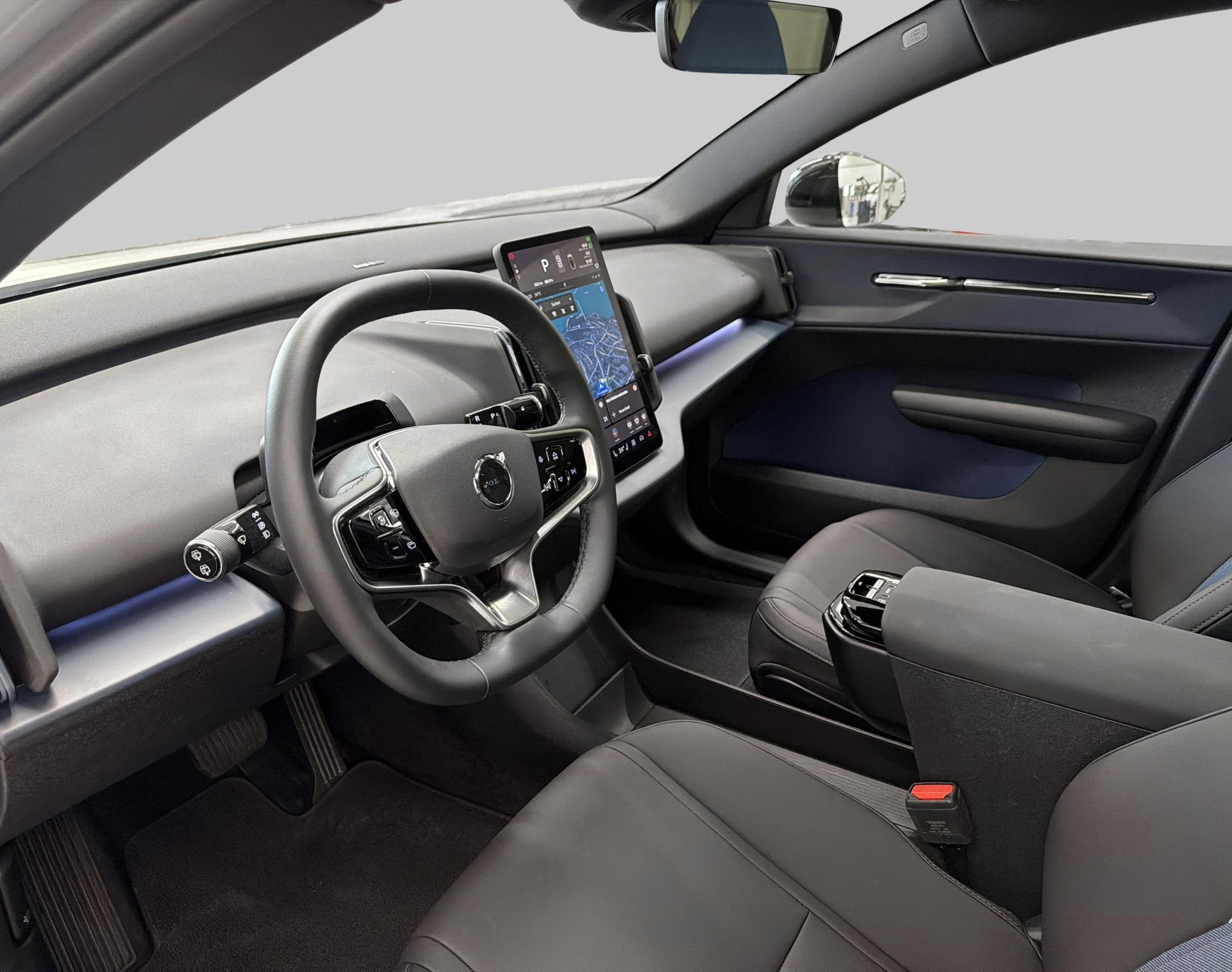 VOLVO EX 30 E60 Ultra-image-2