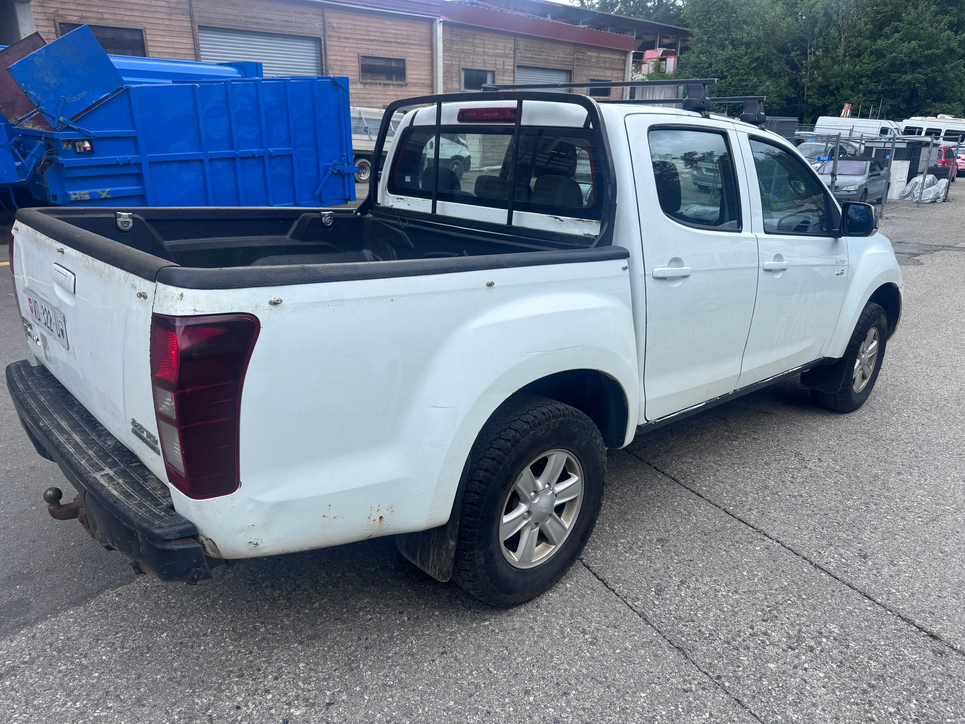 ISUZU D-MAX 2.5 Crew Cab Planet 4x4-image-10