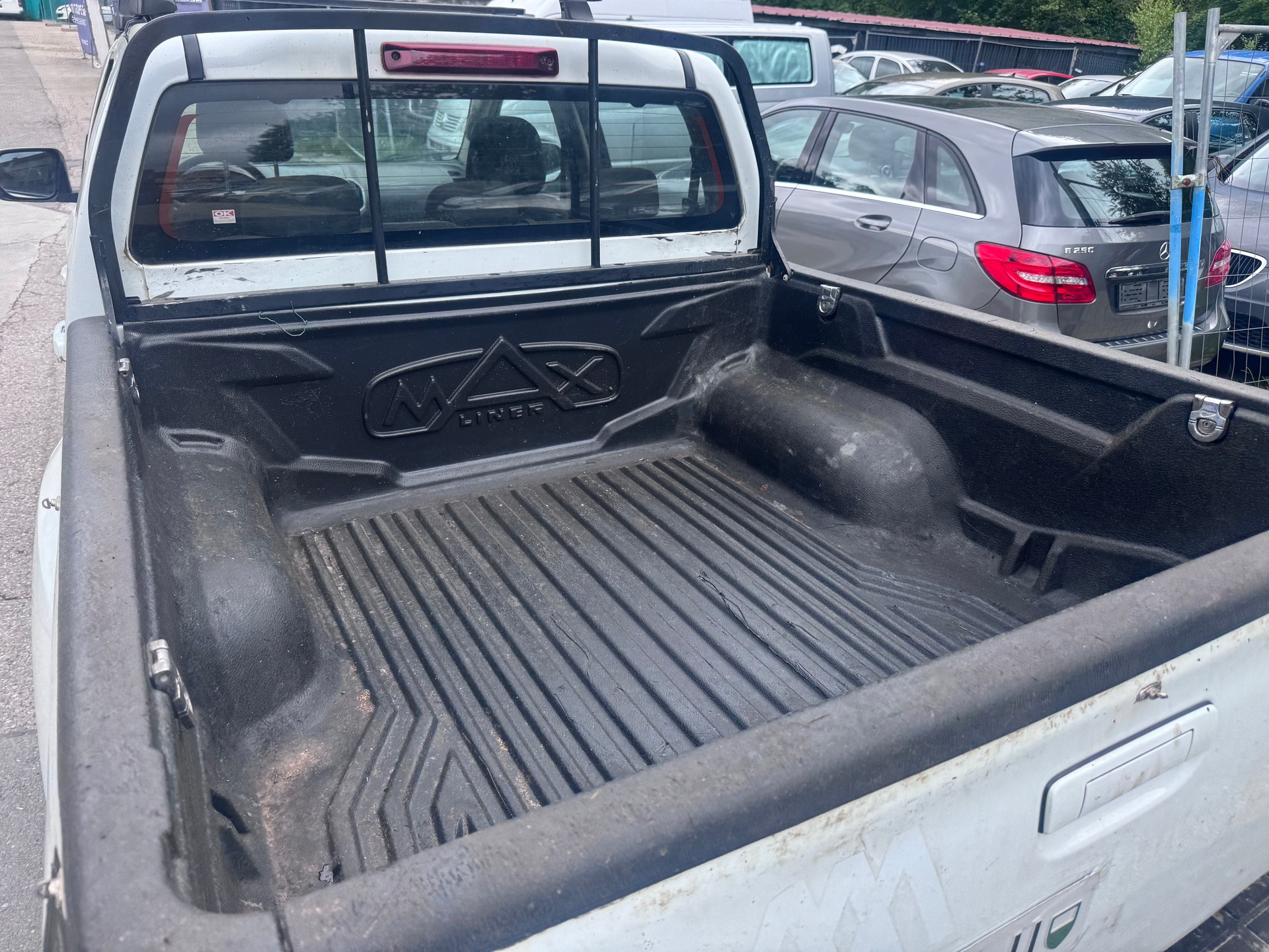 ISUZU D-MAX 2.5 Crew Cab Planet 4x4-image-13