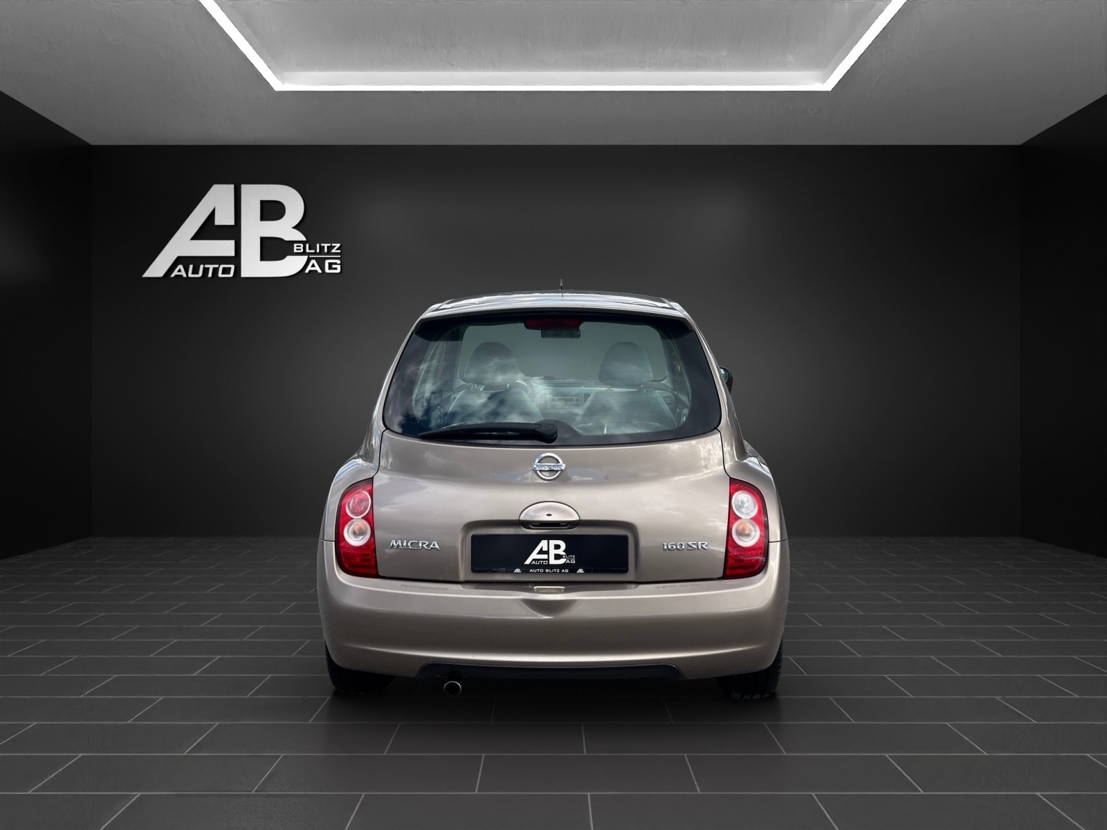 NISSAN Micra 1.6 SR Pack mit 110 PS-showroom-element-3