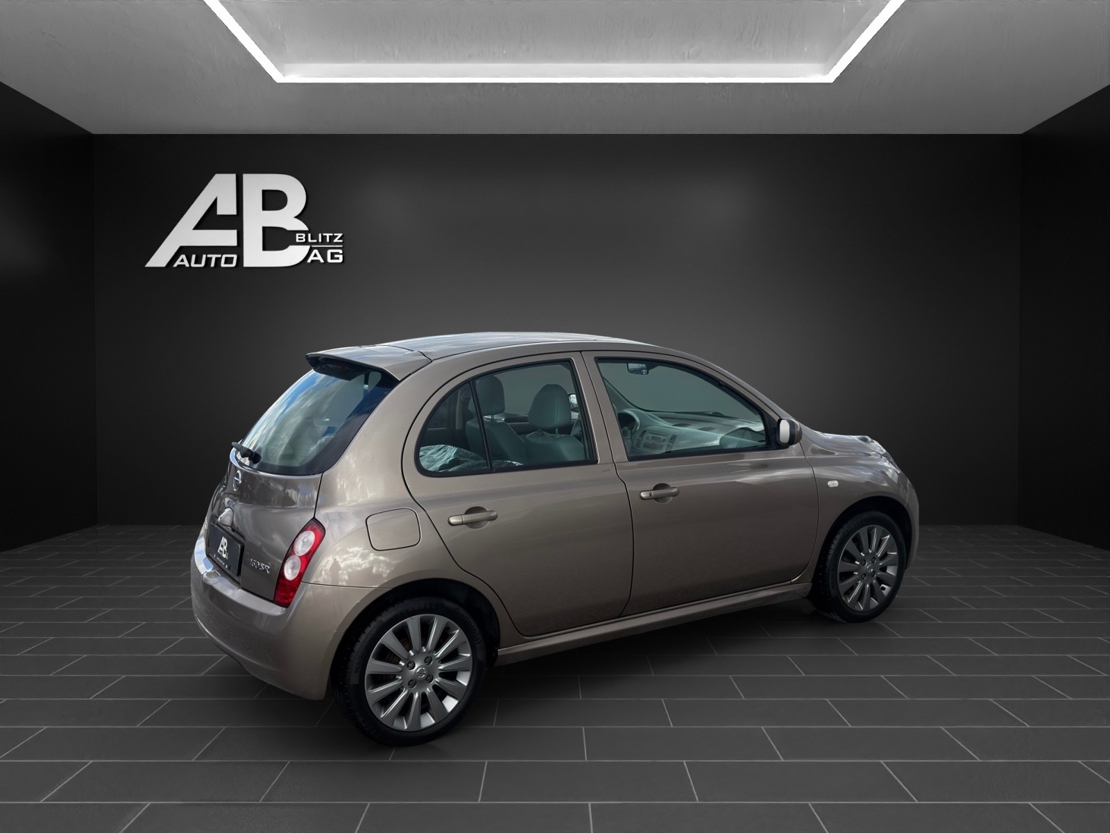 NISSAN Micra 1.6 SR Pack mit 110 PS-image-4