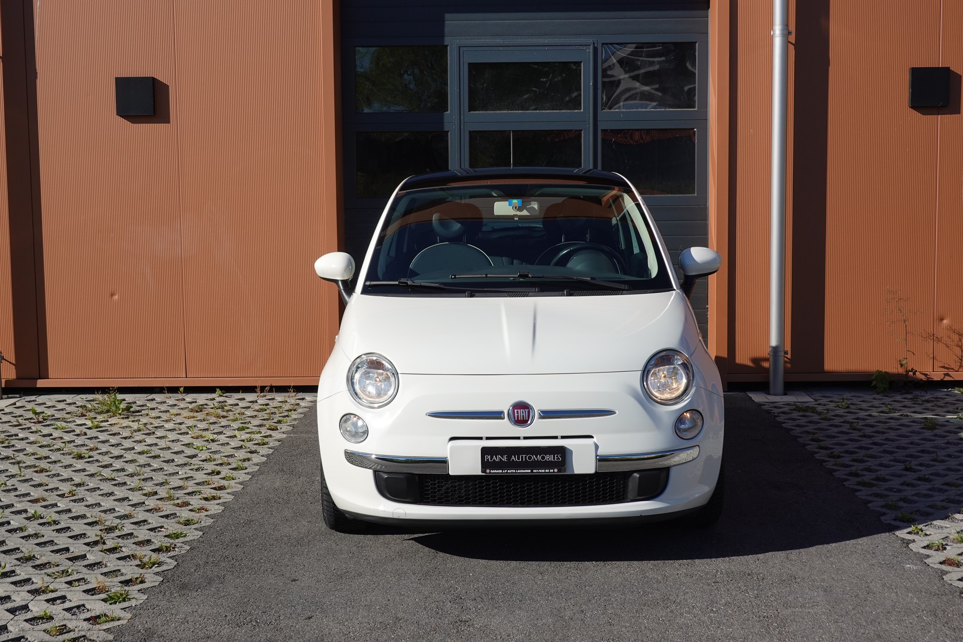 FIAT 500C 0.9 Twinair Turbo Lounge Dualogic "* Toit panoramique * 4 pneus hiver * Edition Lounge *"-image-1