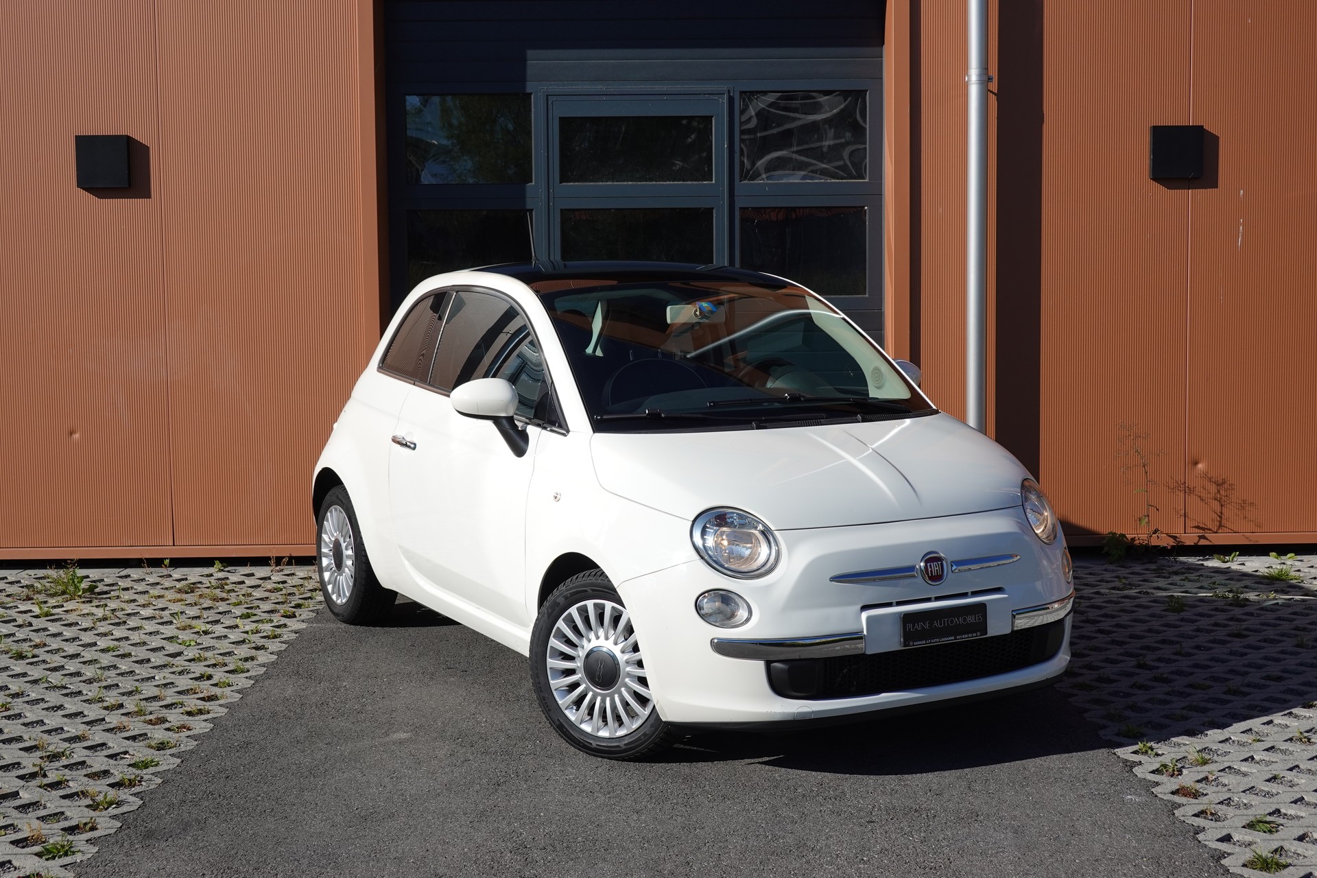FIAT 500C 0.9 Twinair Turbo Lounge Dualogic "* Toit panoramique * 4 pneus hiver * Edition Lounge *"-image-0