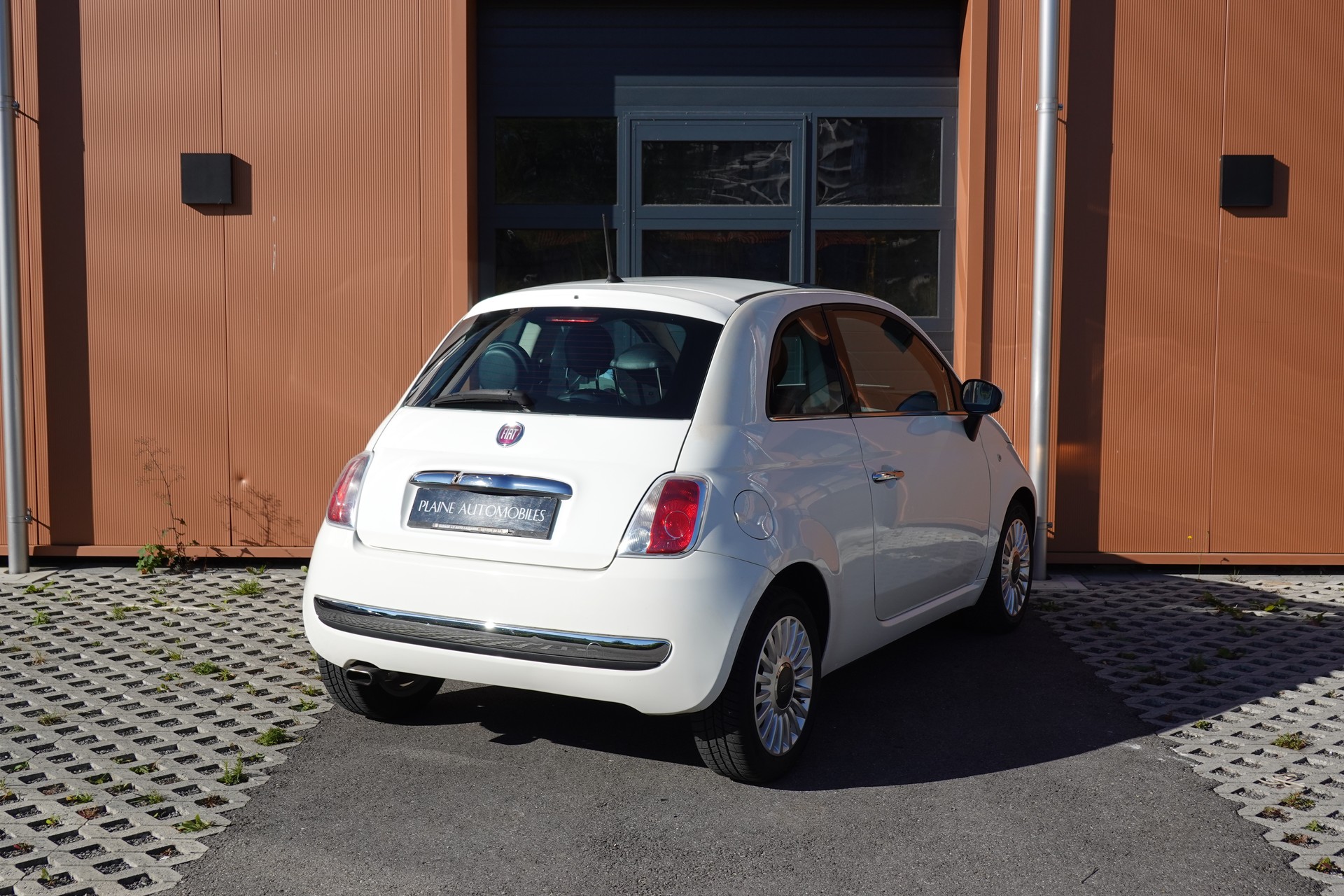 FIAT 500C 0.9 Twinair Turbo Lounge Dualogic "* Toit panoramique * 4 pneus hiver * Edition Lounge *"-image-7