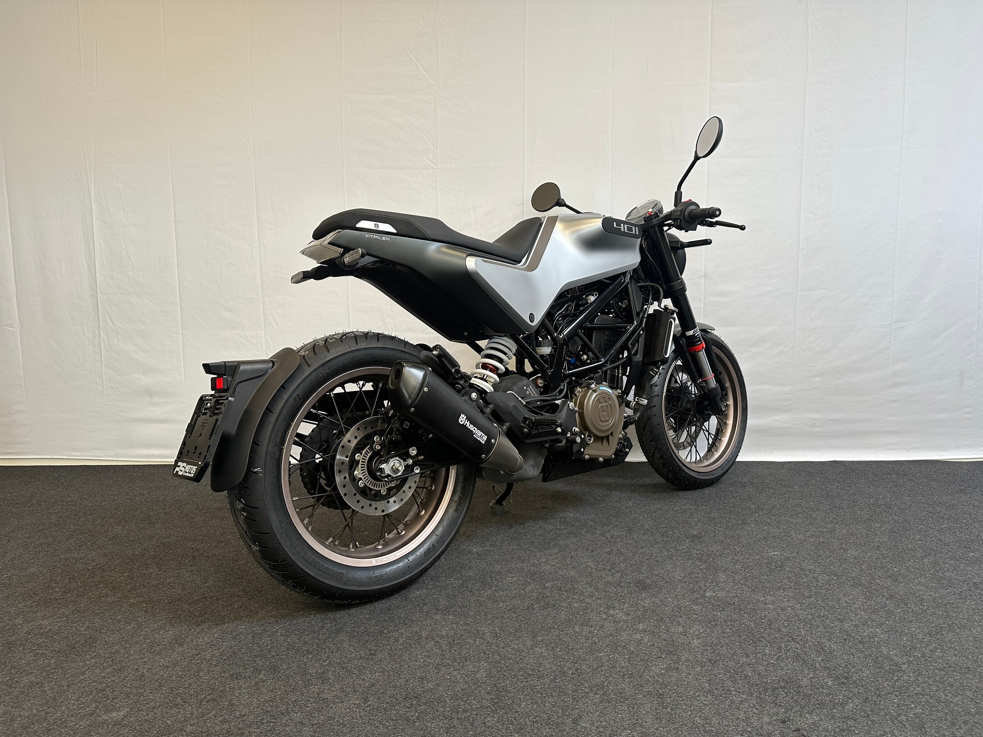 HUSQVARNA Svartpilen 401-image-6