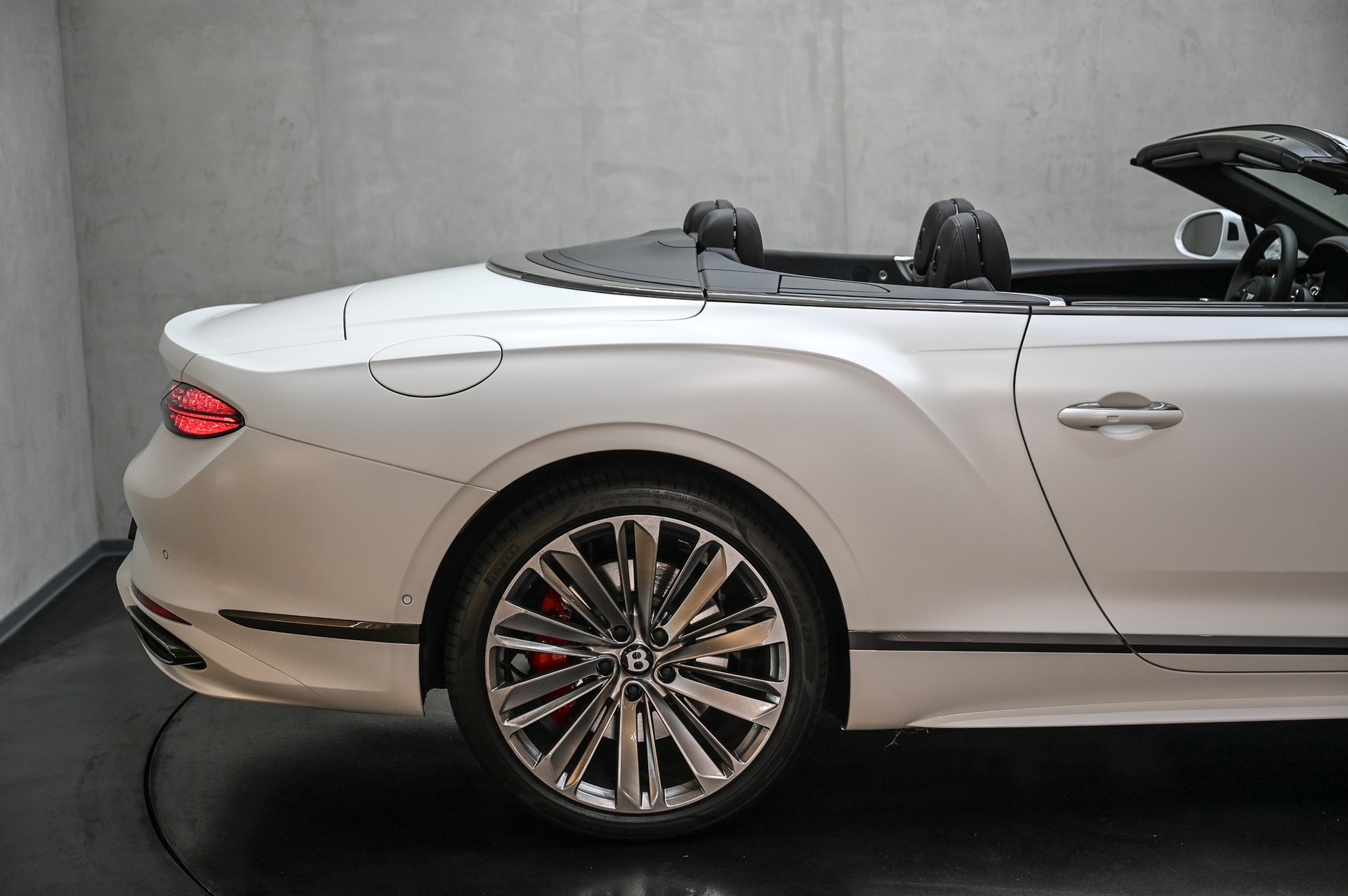 BENTLEY Continental GTC 4.0 V8 Hybrid Speed First Edition-image-16