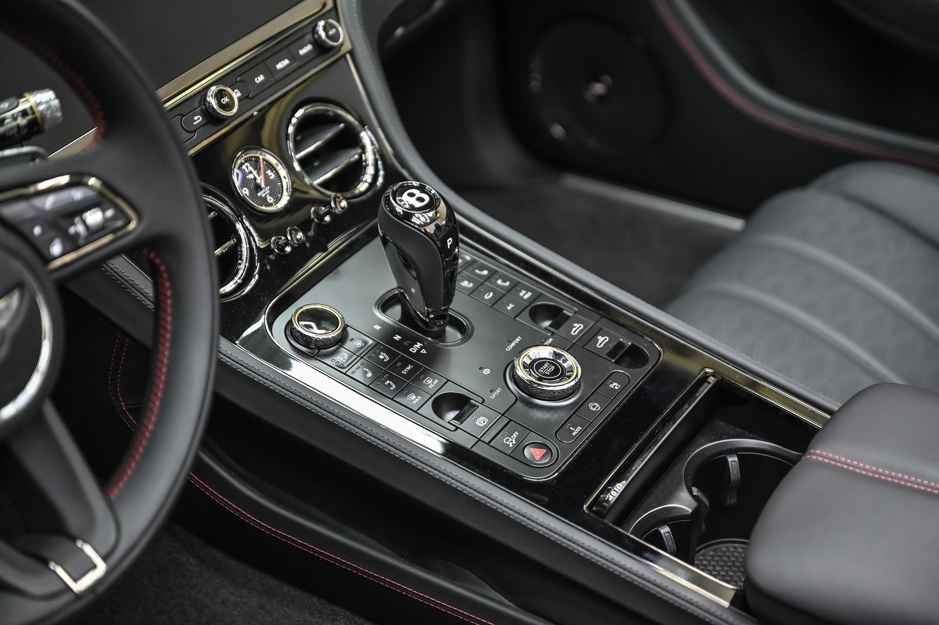 BENTLEY Continental GTC 4.0 V8 Hybrid Speed First Edition-image-26