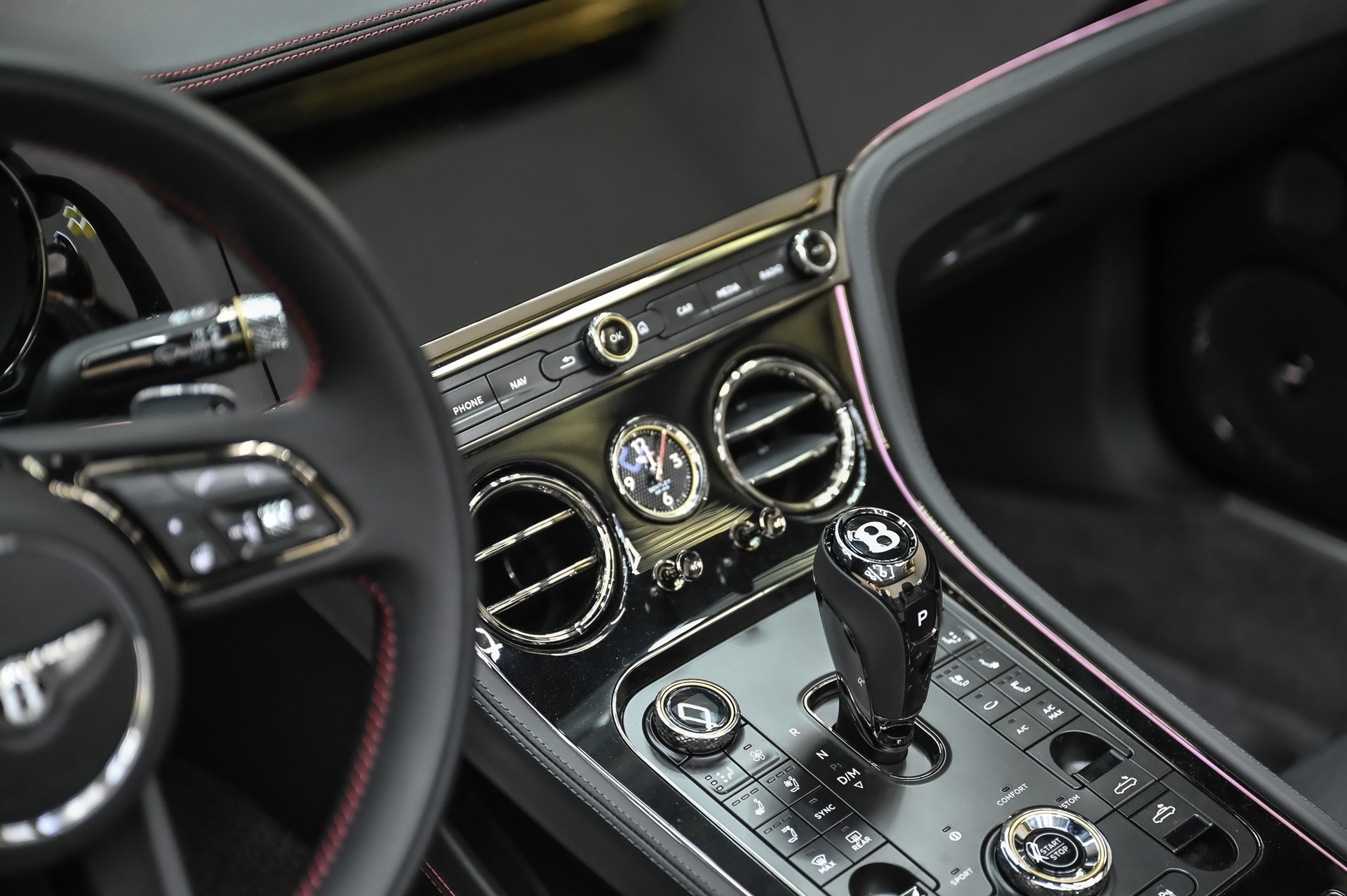 BENTLEY Continental GTC 4.0 V8 Hybrid Speed First Edition-image-32