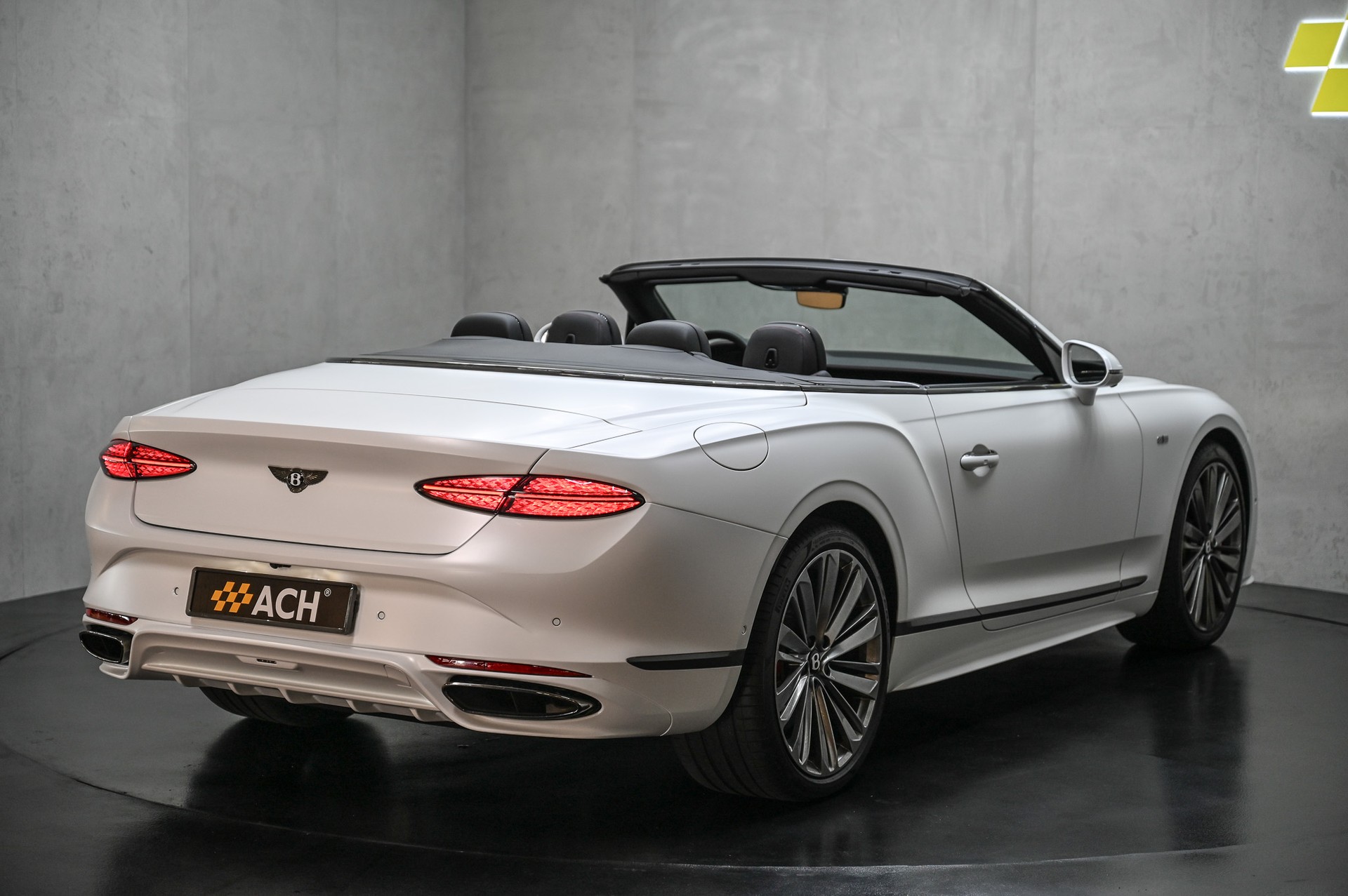 BENTLEY Continental GTC 4.0 V8 Hybrid Speed First Edition-image-11