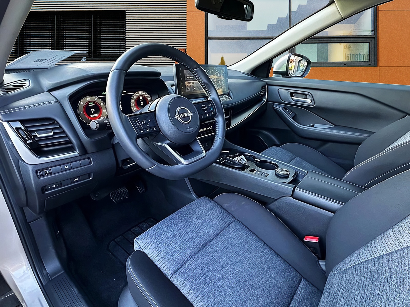 NISSAN X-Trail 1.5 VC-T N-Connecta e-4orce 7Plätzer-image-8