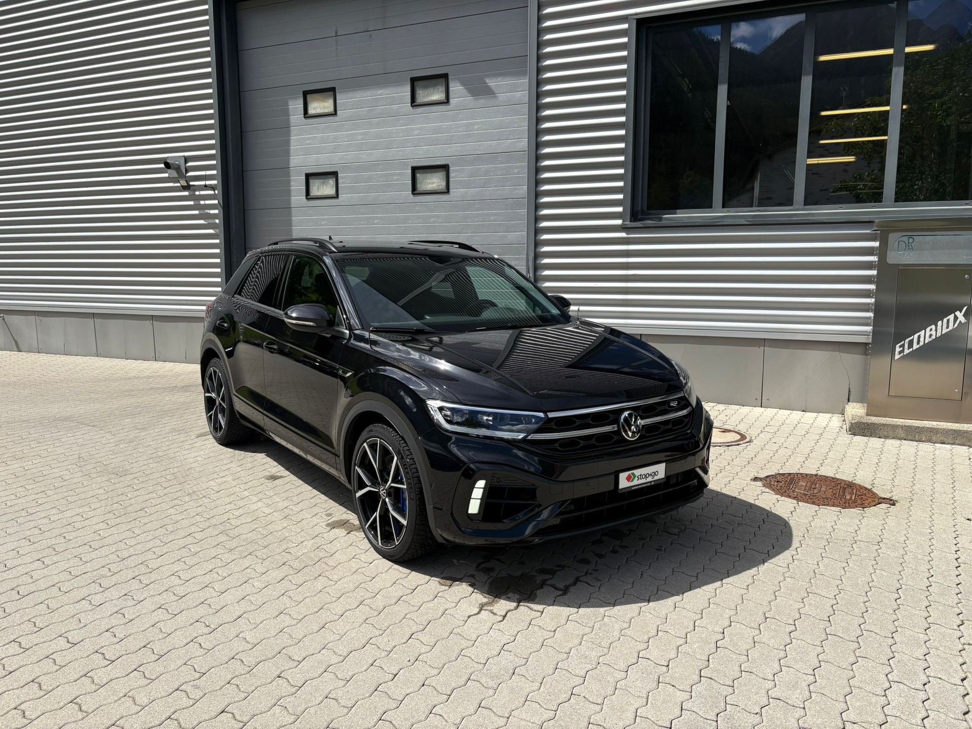 VW T-Roc 2.0 TSI R DSG 4Motion-image-0