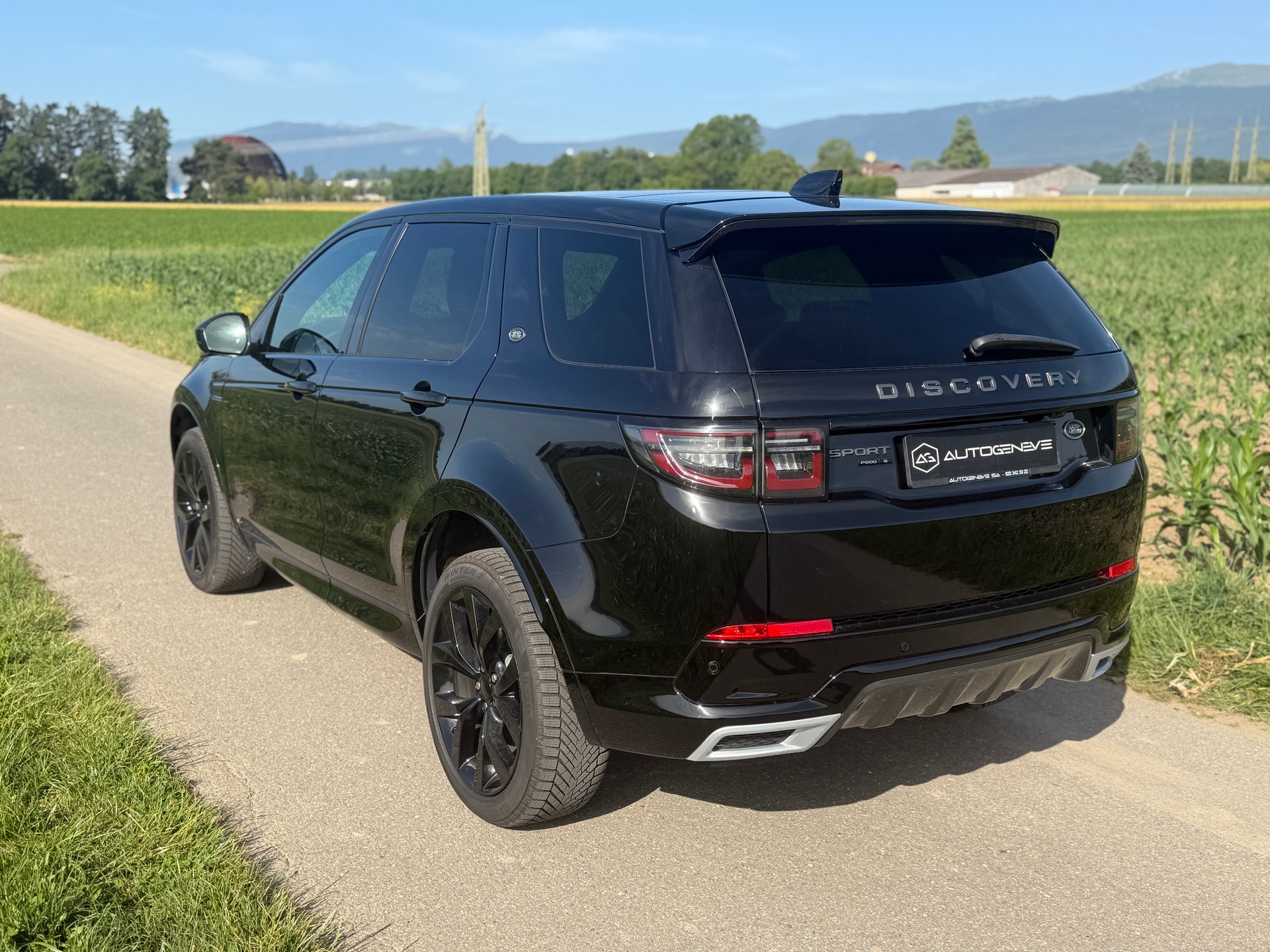 LAND ROVER Discovery Sport R Dyn P200 2.0 Si4 MHEV HSE AT9-image-3