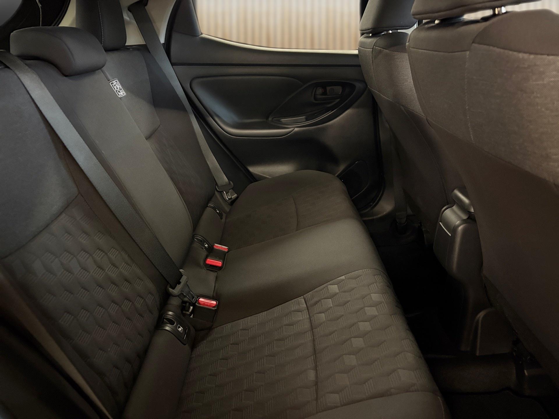TOYOTA Yaris 1.5 Trend e-CVT-image-14