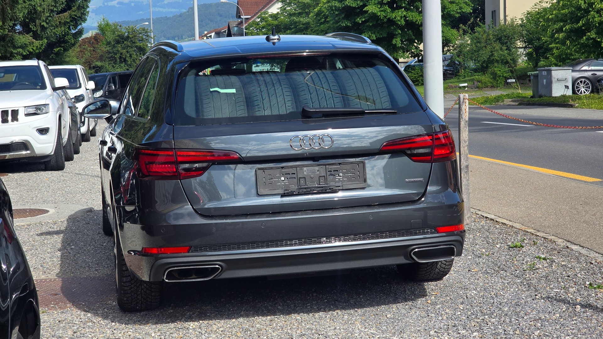 AUDI A4 Avant 40 TDI quattro S-tronic-image-5