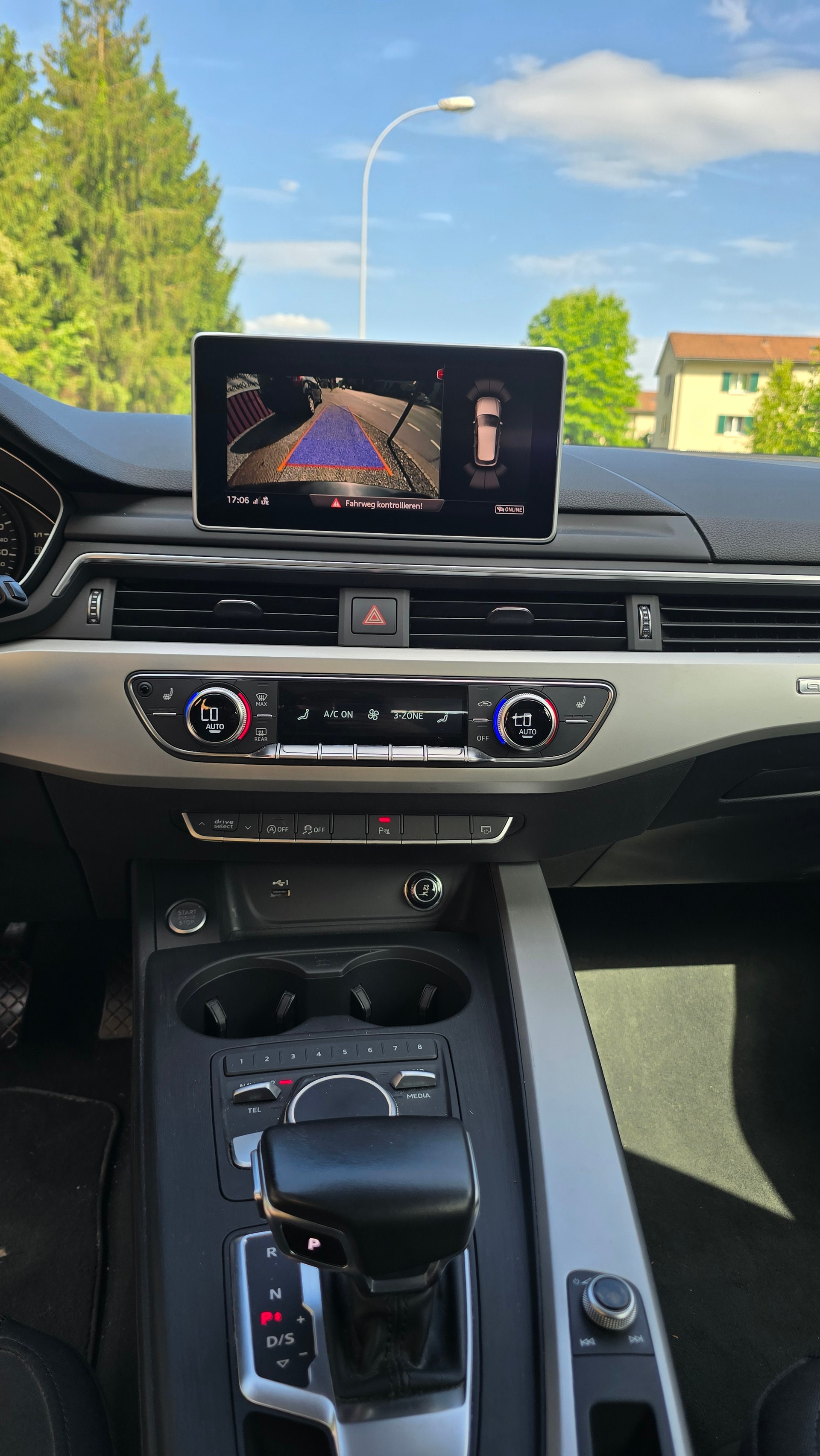 AUDI A4 Avant 40 TDI quattro S-tronic-image-15