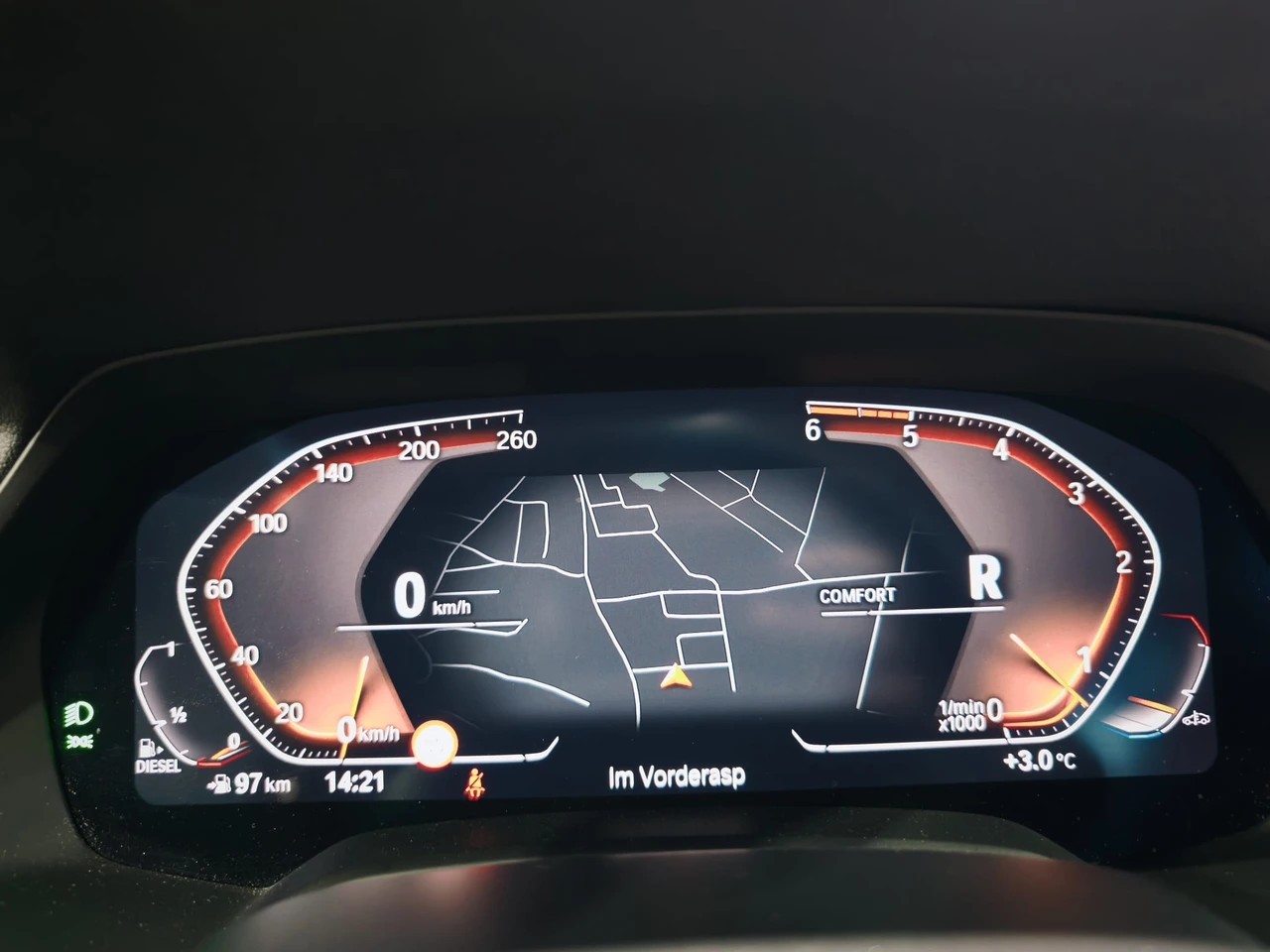 BMW X5 30d xDrive 7 PLÄTZER CH FAHRZEUG-image-19