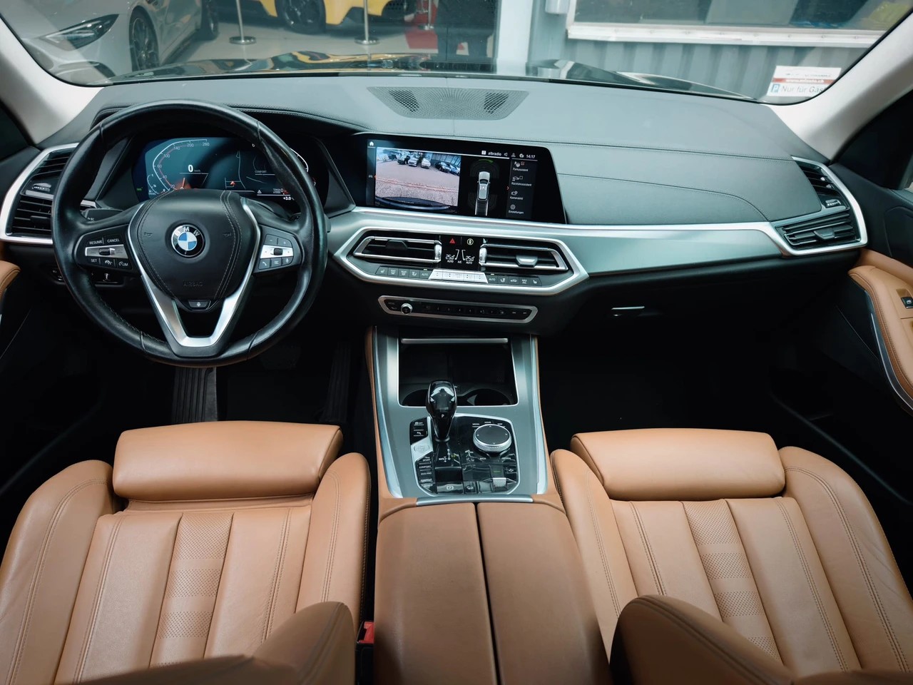 BMW X5 30d xDrive 7 PLÄTZER CH FAHRZEUG-image-13