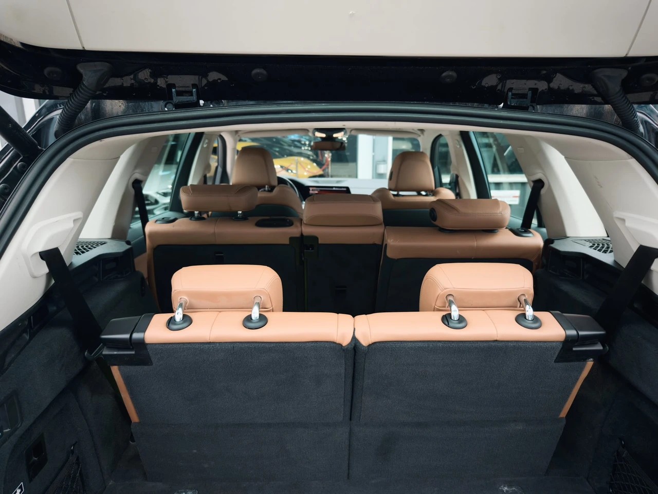 BMW X5 30d xDrive 7 PLÄTZER CH FAHRZEUG-image-10