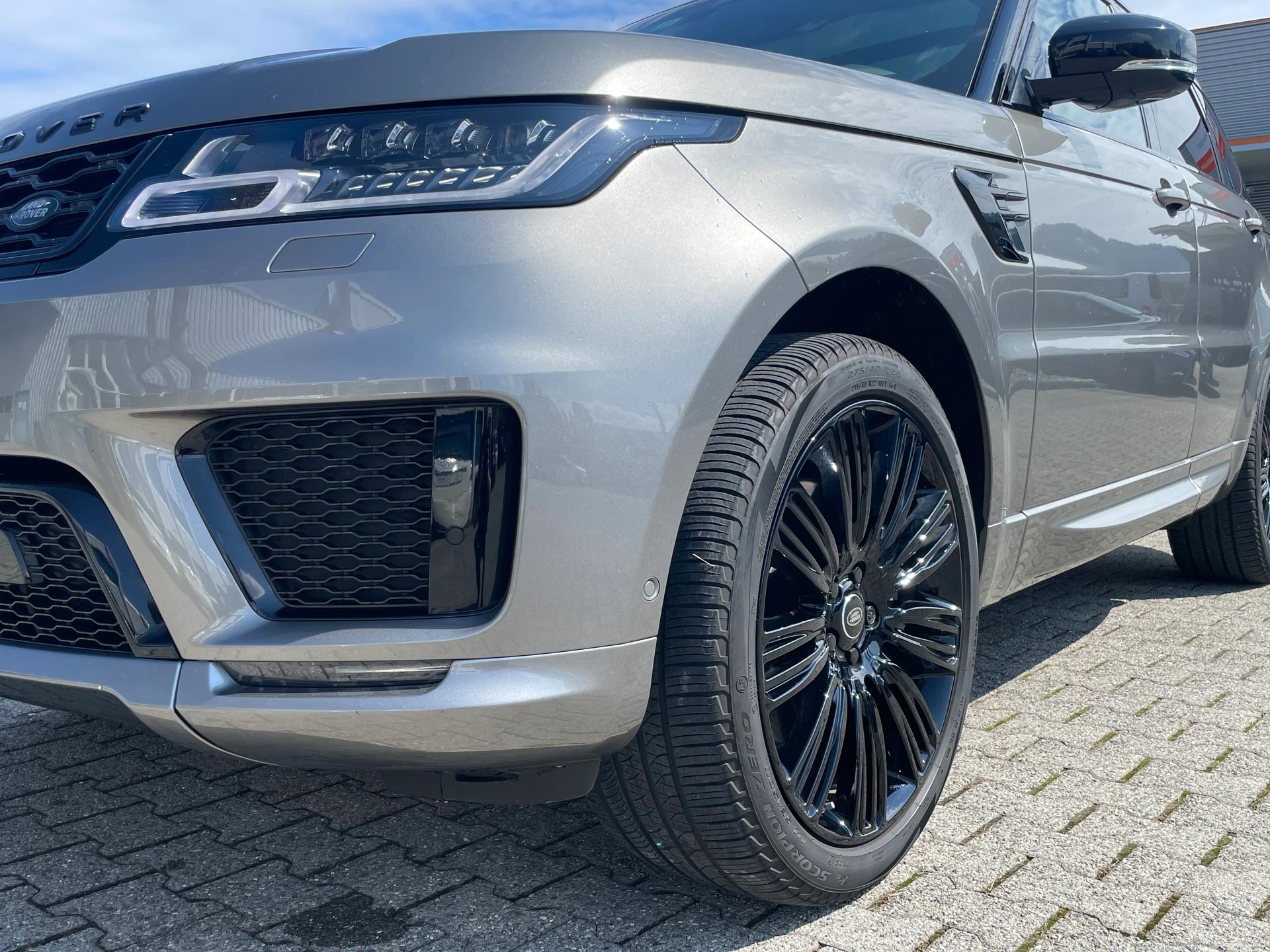 LAND ROVER Range Rover Sport 3.0 SDV6 HSE Dynamic-image-3