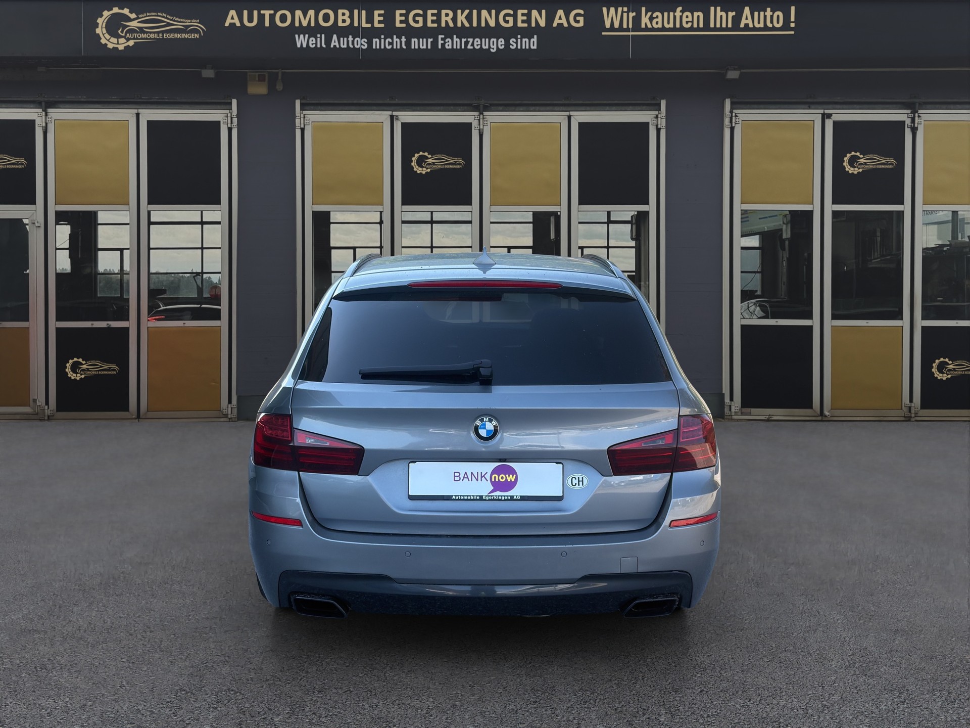 BMW M 550d xDrive Touring-image-5