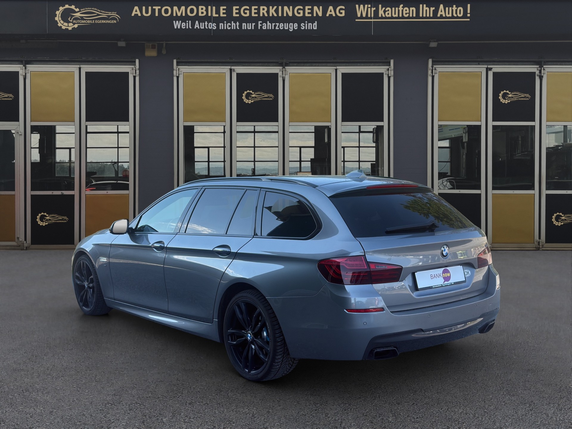BMW M 550d xDrive Touring-image-6