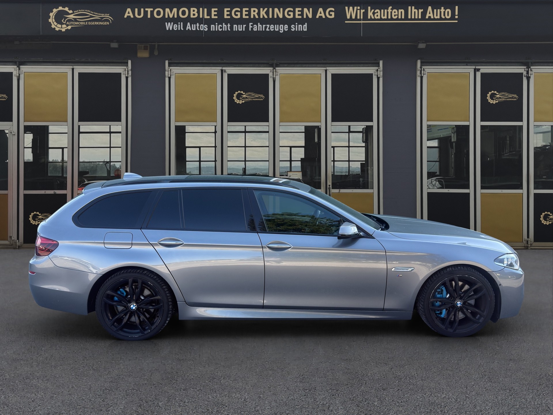 BMW M 550d xDrive Touring-image-3