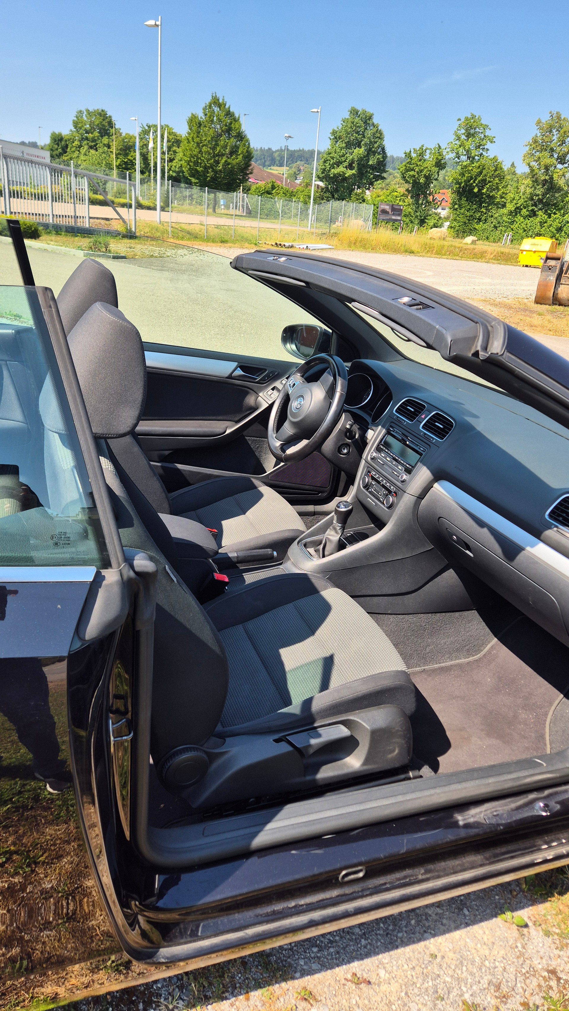 VW Golf Cabrio 1.2 TSI BlueMT-image-4