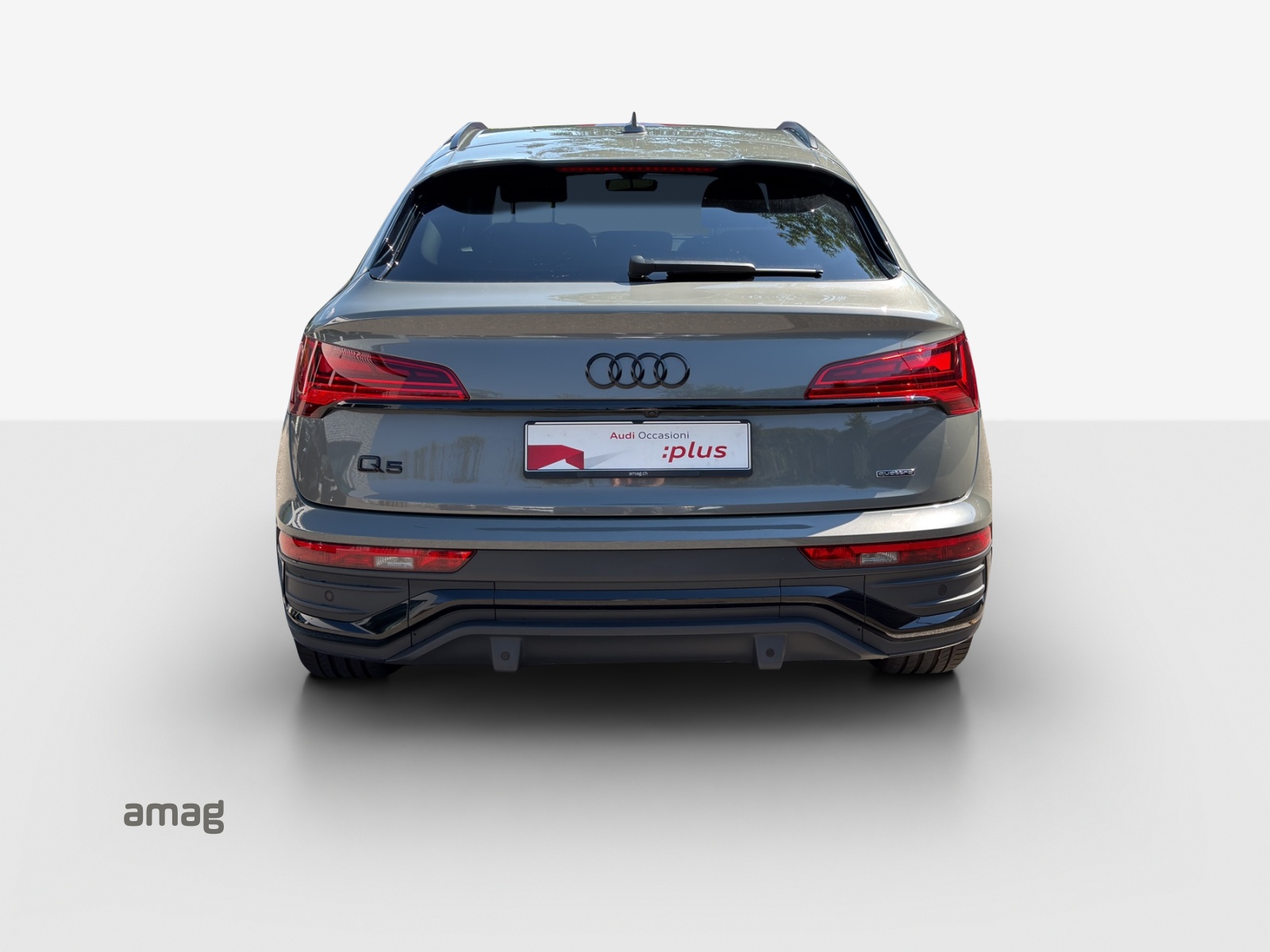 AUDI Q5 Sportback 40 TDI Blackedition quattro S-tronic-image-3