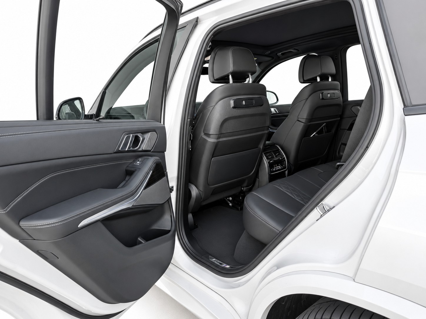 BMW X5 30d xDrive SAG M-Sport CH FAHRZEUG-image-11
