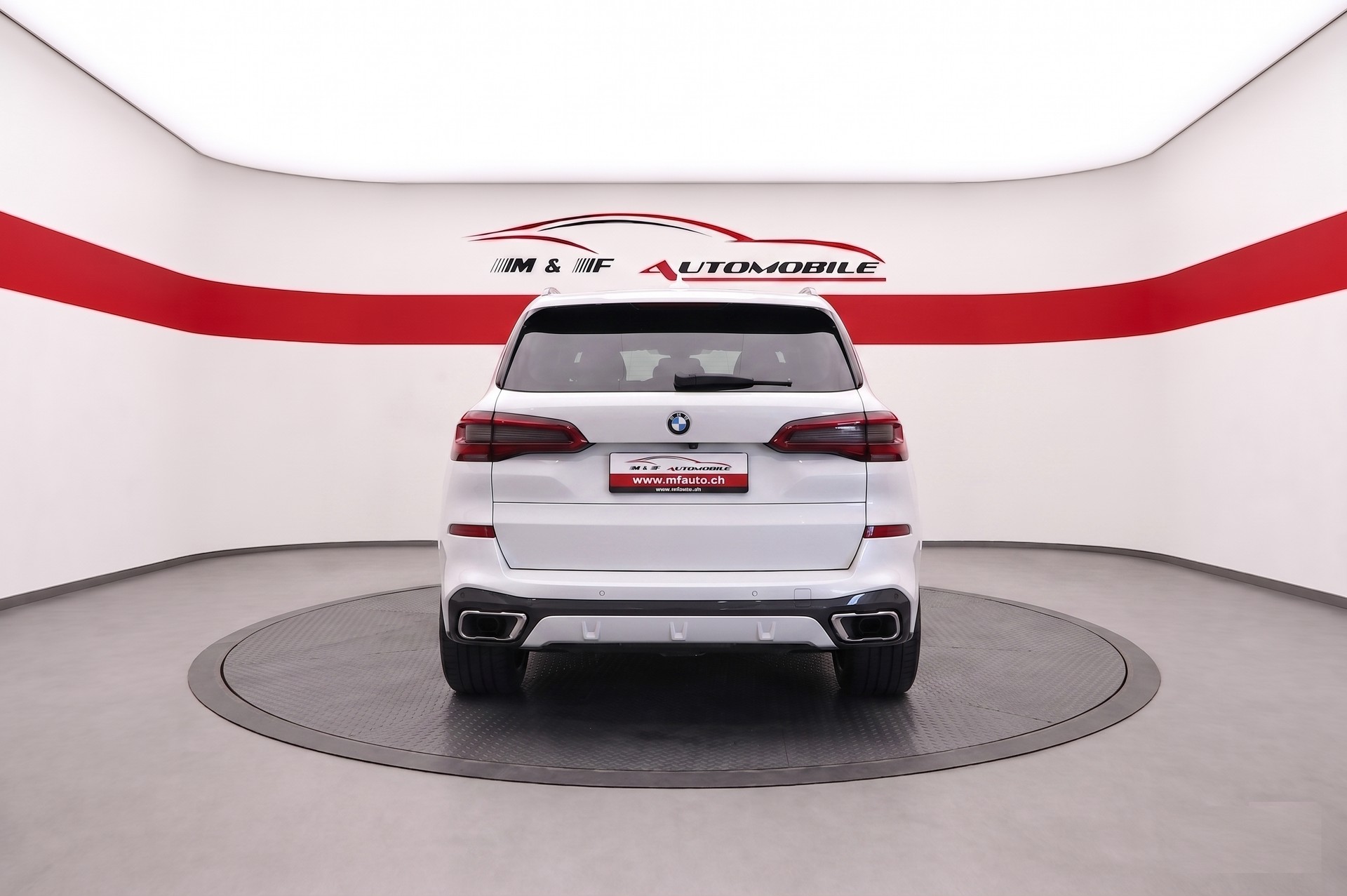 BMW X5 30d xDrive SAG M-Sport CH FAHRZEUG-image-4
