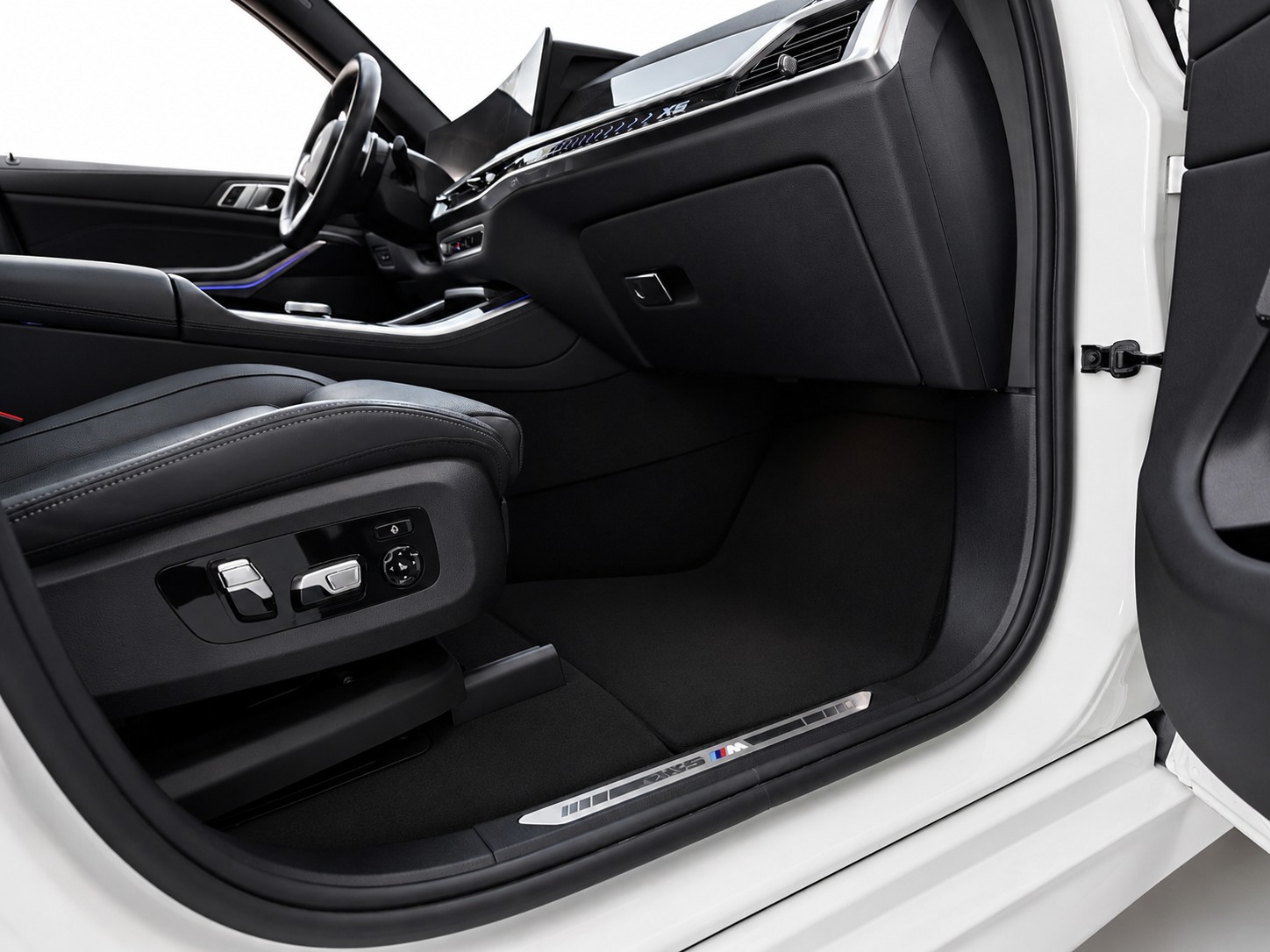 BMW X5 30d xDrive SAG M-Sport CH FAHRZEUG-image-20