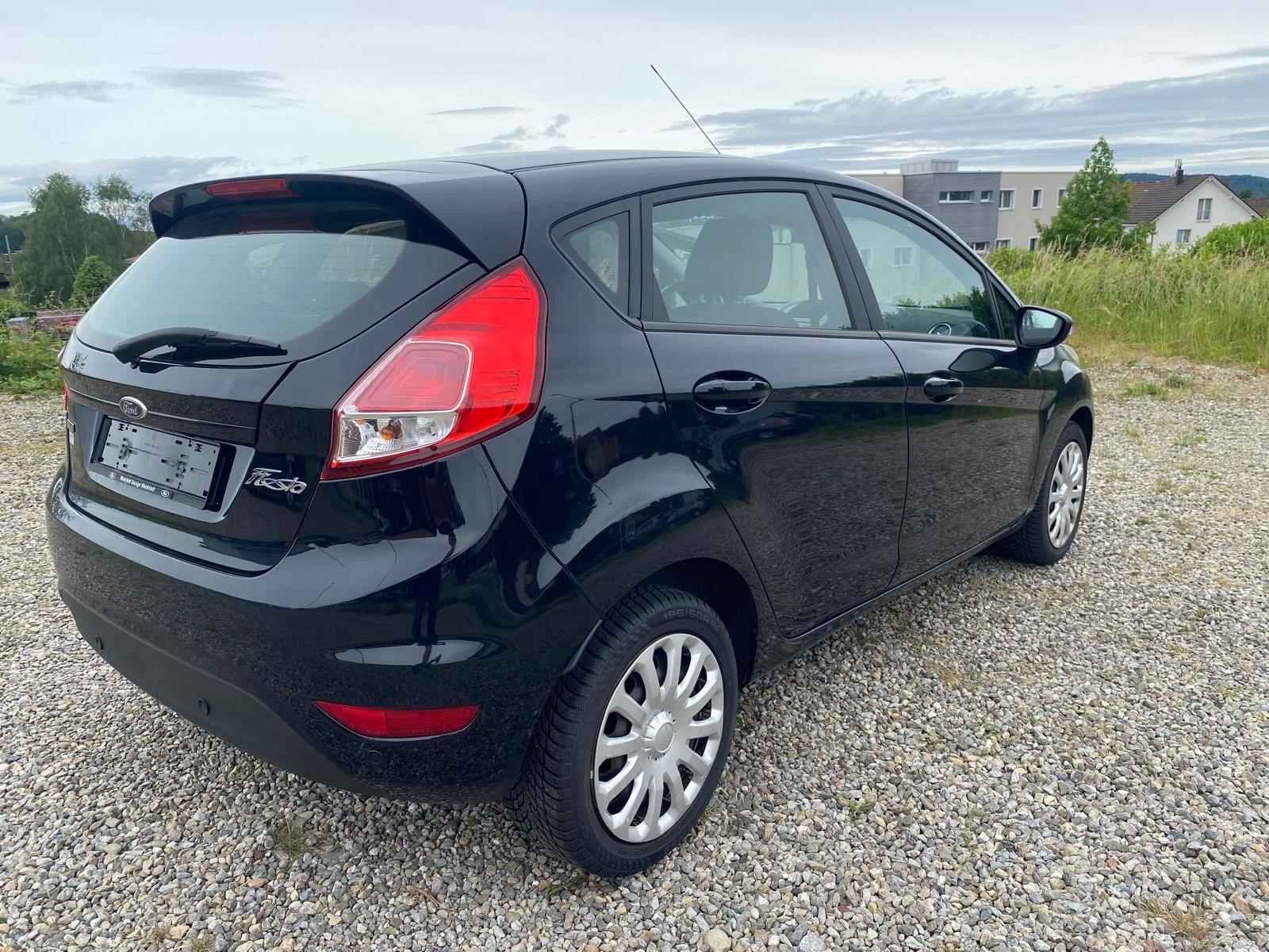 FORD Fiesta 1.0 SCTi Titanium-image-4