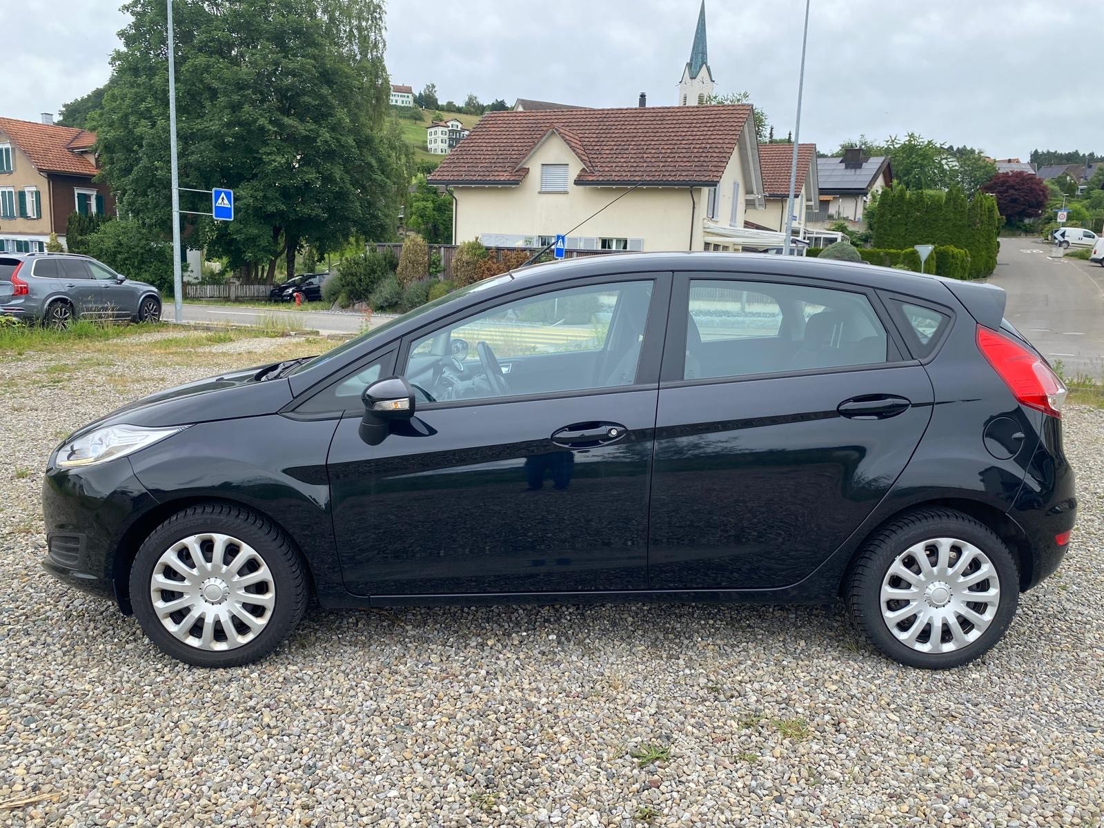 FORD Fiesta 1.0 SCTi Titanium-image-3