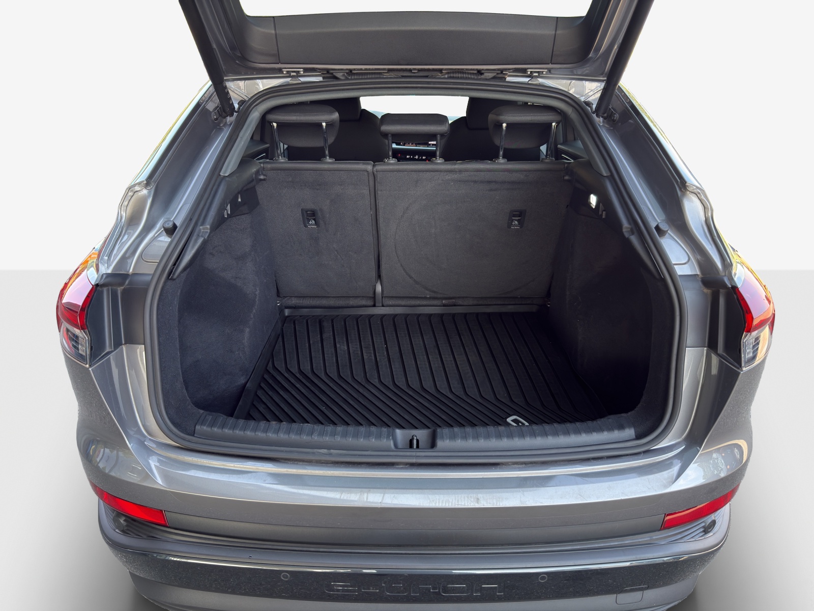 AUDI Q4 Sportback e-tron 50 quattro-image-13