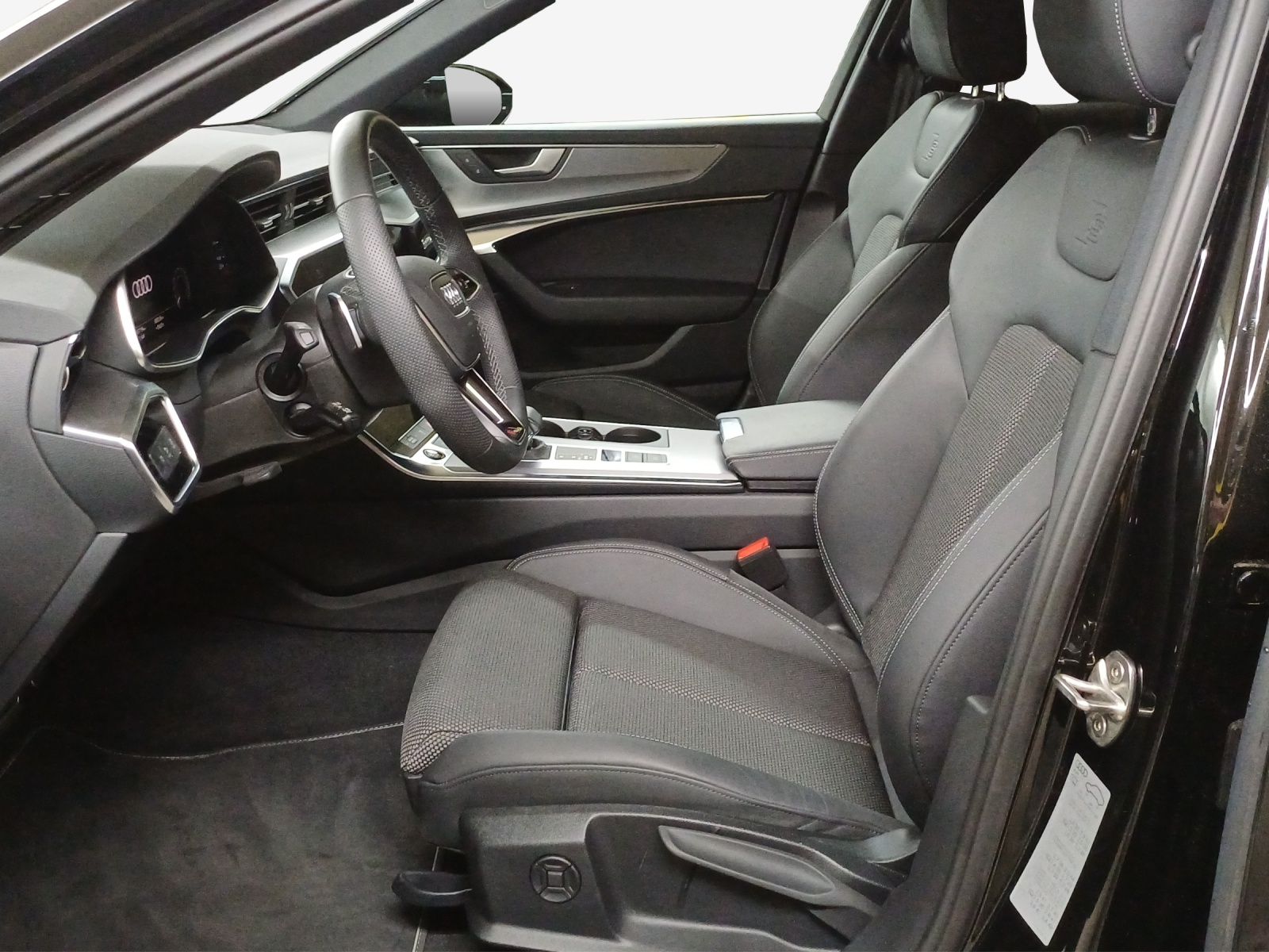 AUDI A6 Avant 50 TFSIe advanced quattro S-tronic-image-7