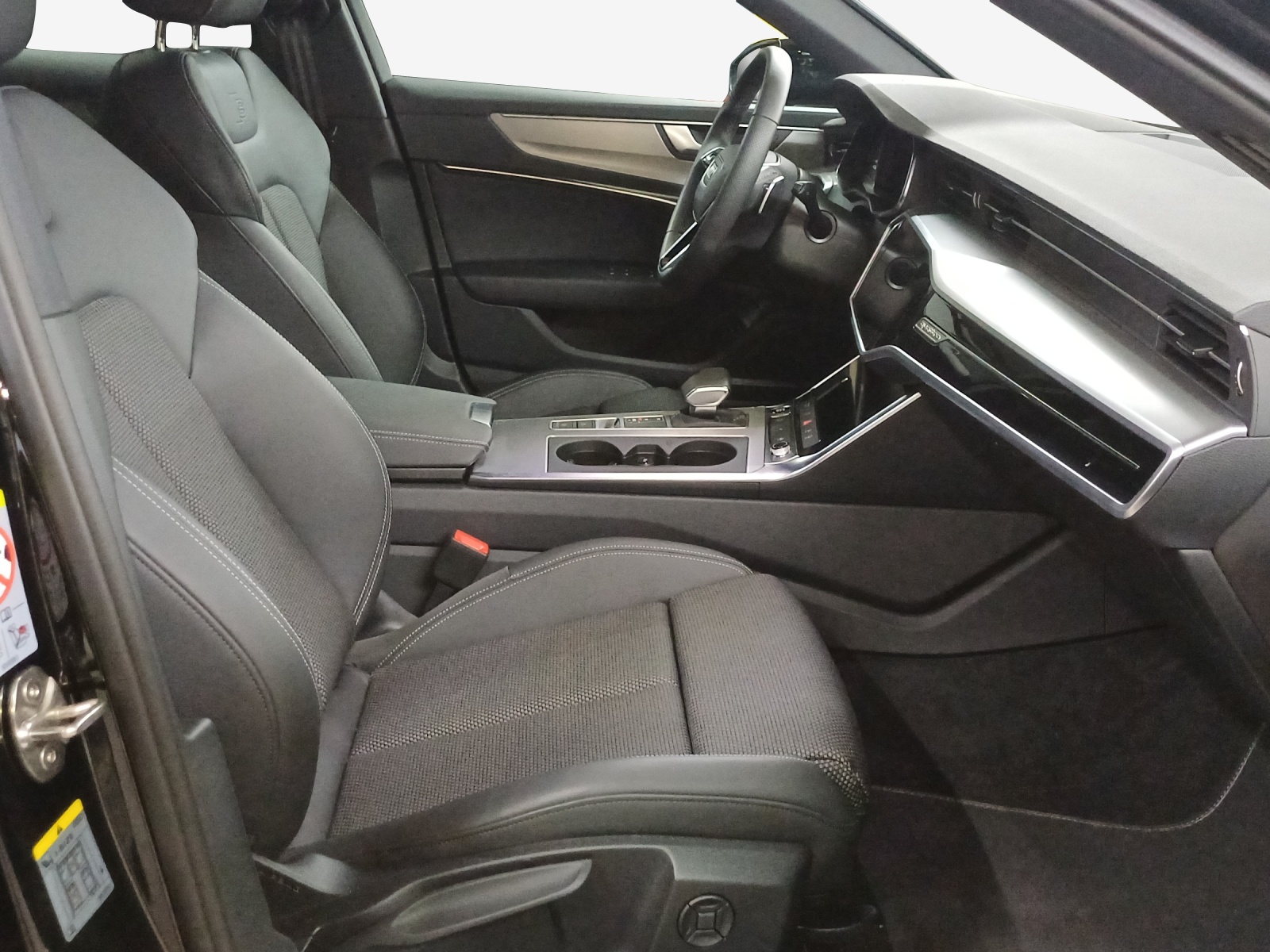 AUDI A6 Avant 50 TFSIe advanced quattro S-tronic-image-13