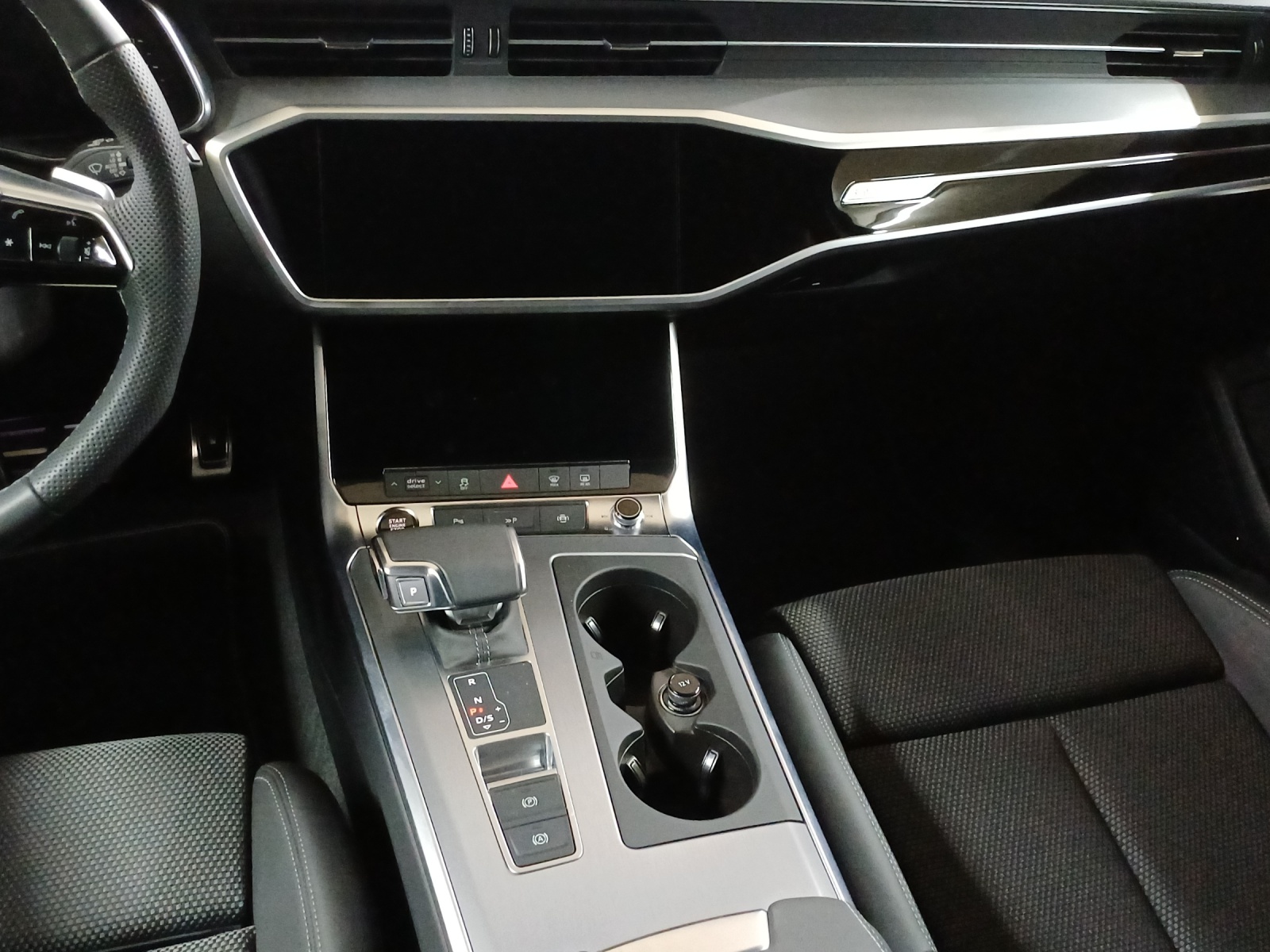 AUDI A6 Avant 50 TFSIe advanced quattro S-tronic-image-10