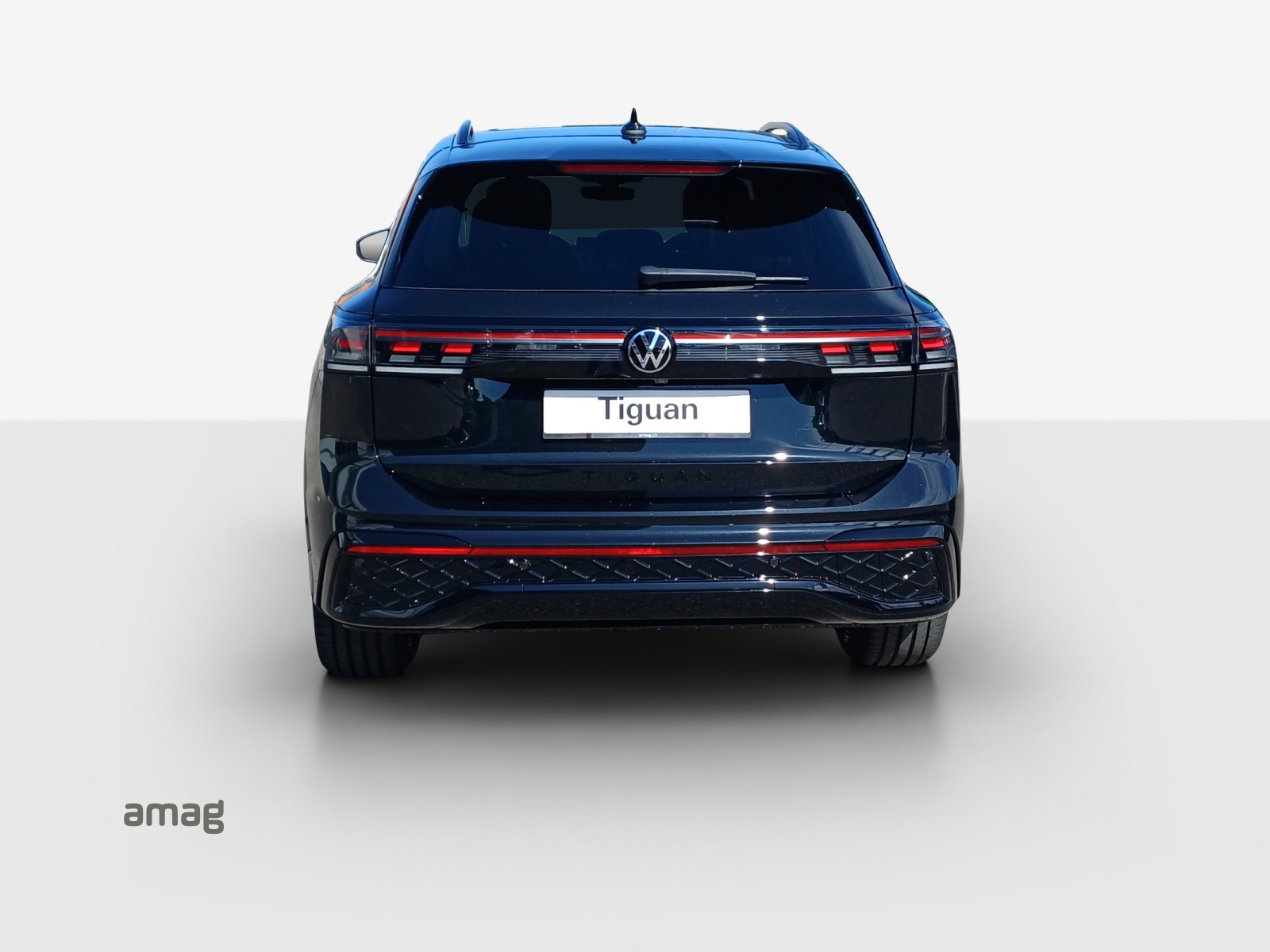 VW Tiguan 2.0 TSI DSG R-Line United 4Motion-image-3