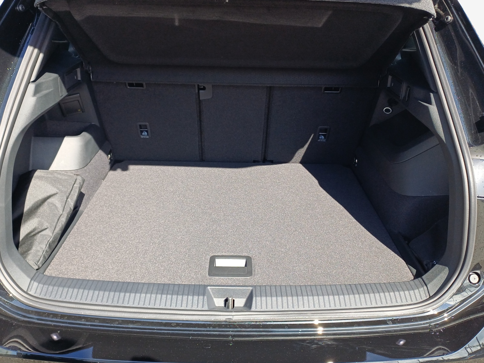 VW Tiguan 2.0 TSI DSG R-Line United 4Motion-image-12